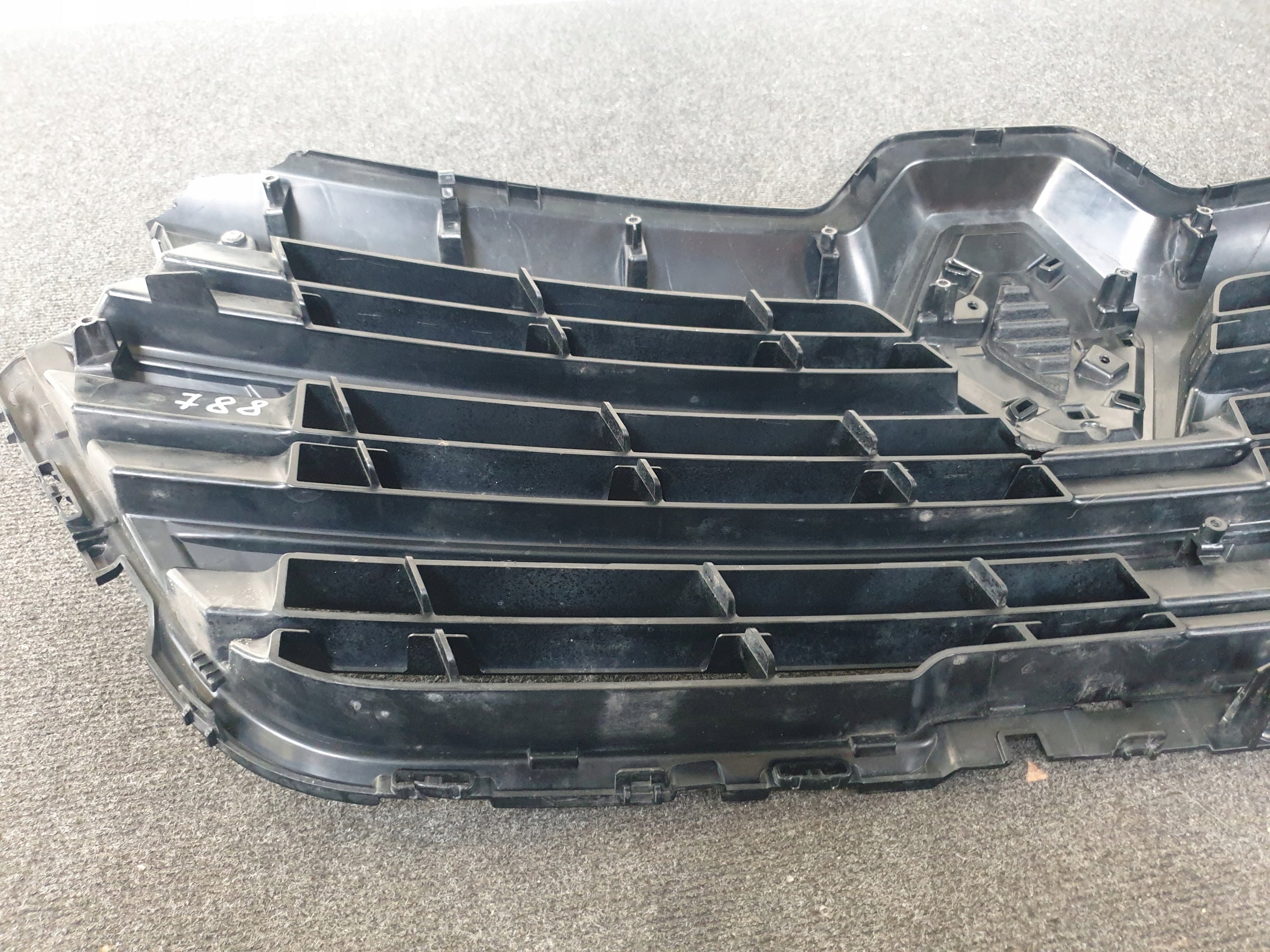 Kühlergrill Renault TRAFIC IV FRONTGRILL 623100684R Kühlergitter