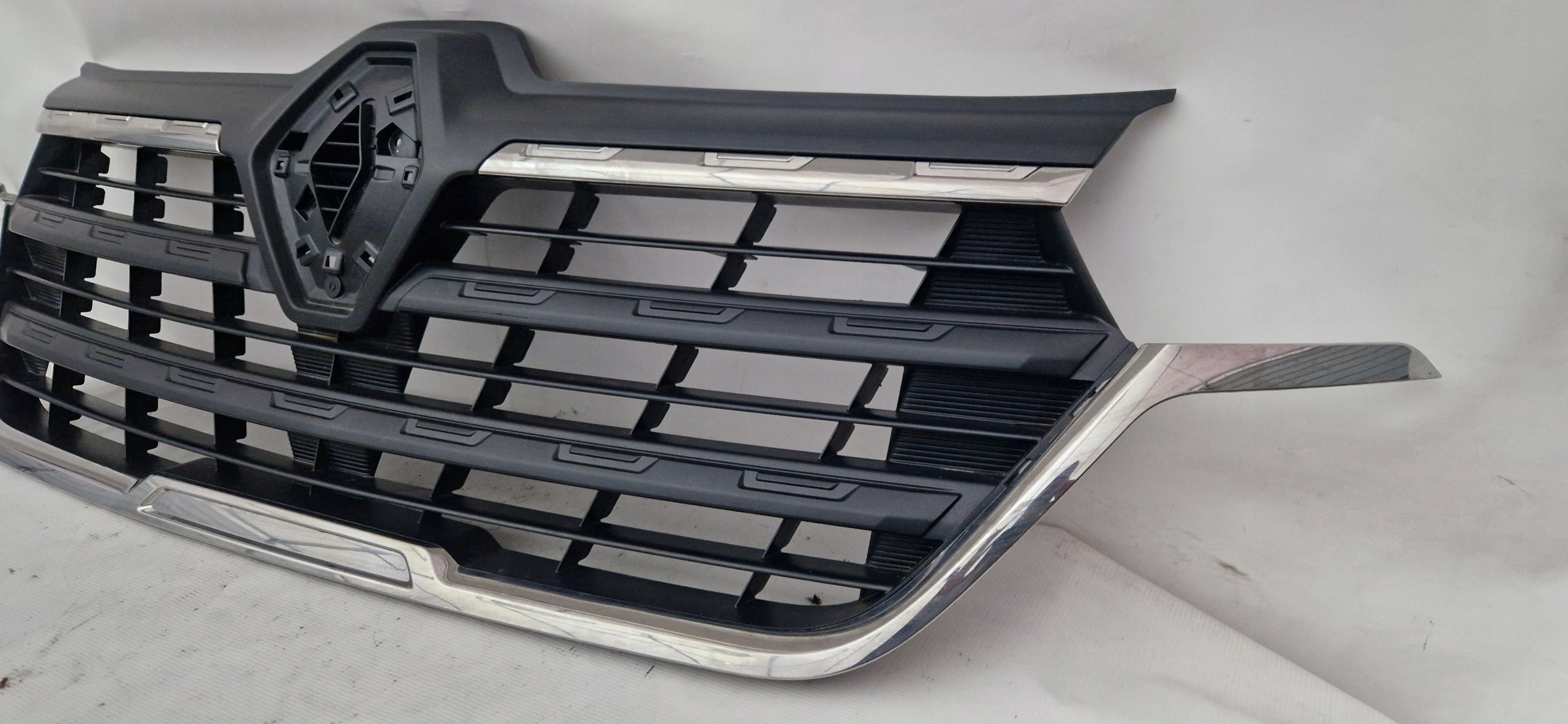 Kühlergrill Renault TRAFIC III FRONTGRILL 623103743R Kühlergitter