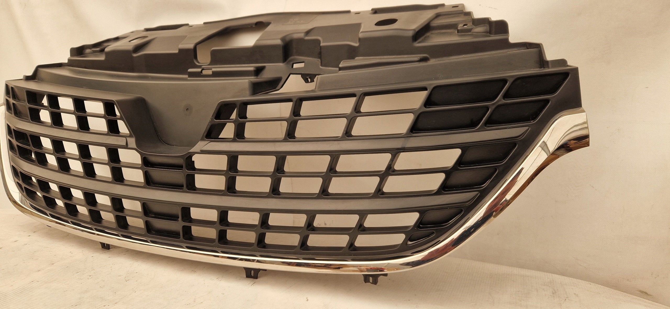 Kühlergrill Renault TRAFIC III 3 FRONTGRILL 623105226R Kühlergitter