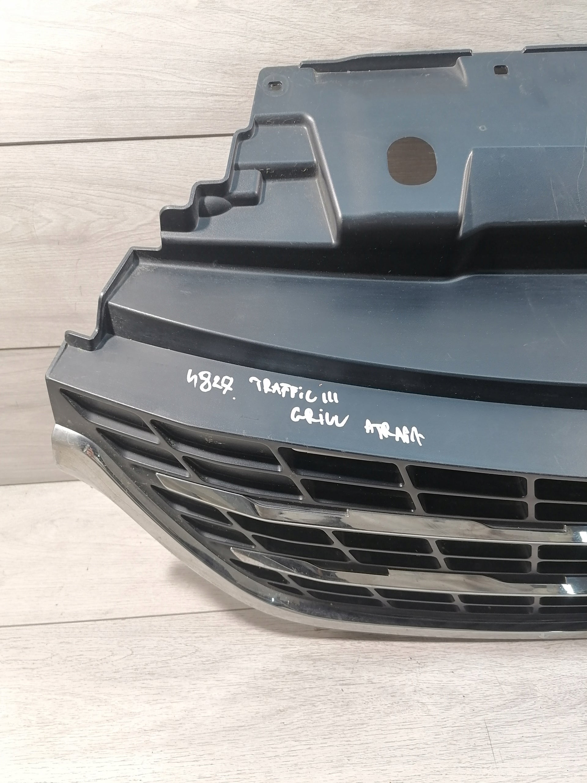 Kühlergrill Renault TRAFIC III 3 FRONTGRILL 623109221R Kühlergitter