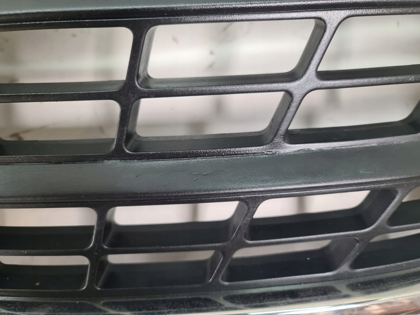 Kühlergrill Renault TRAFIC III FRONTGRILL Kühlergitter