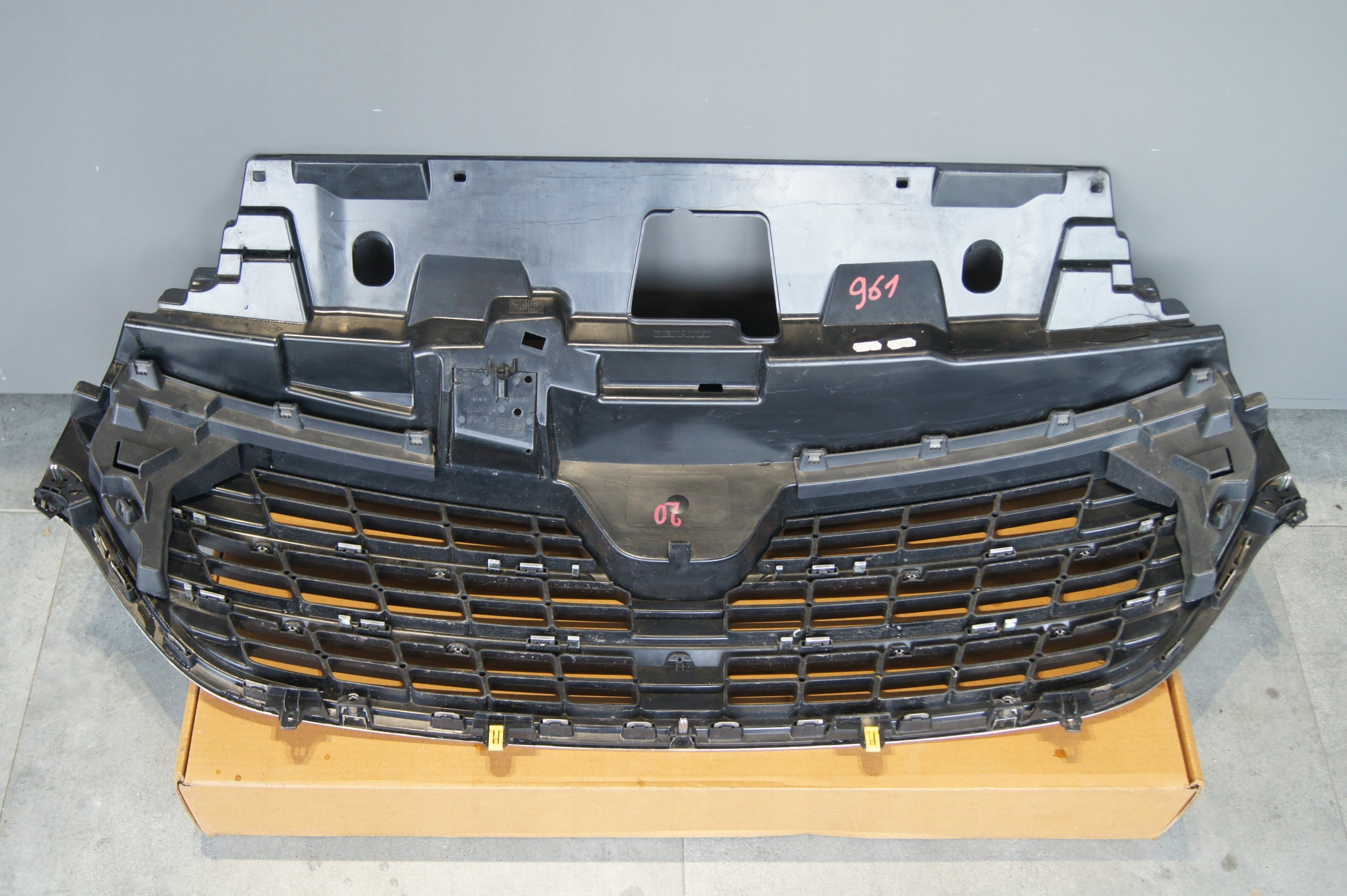 Kühlergrill Renault TRAFIC III FRONTGRILL Kühlergitter