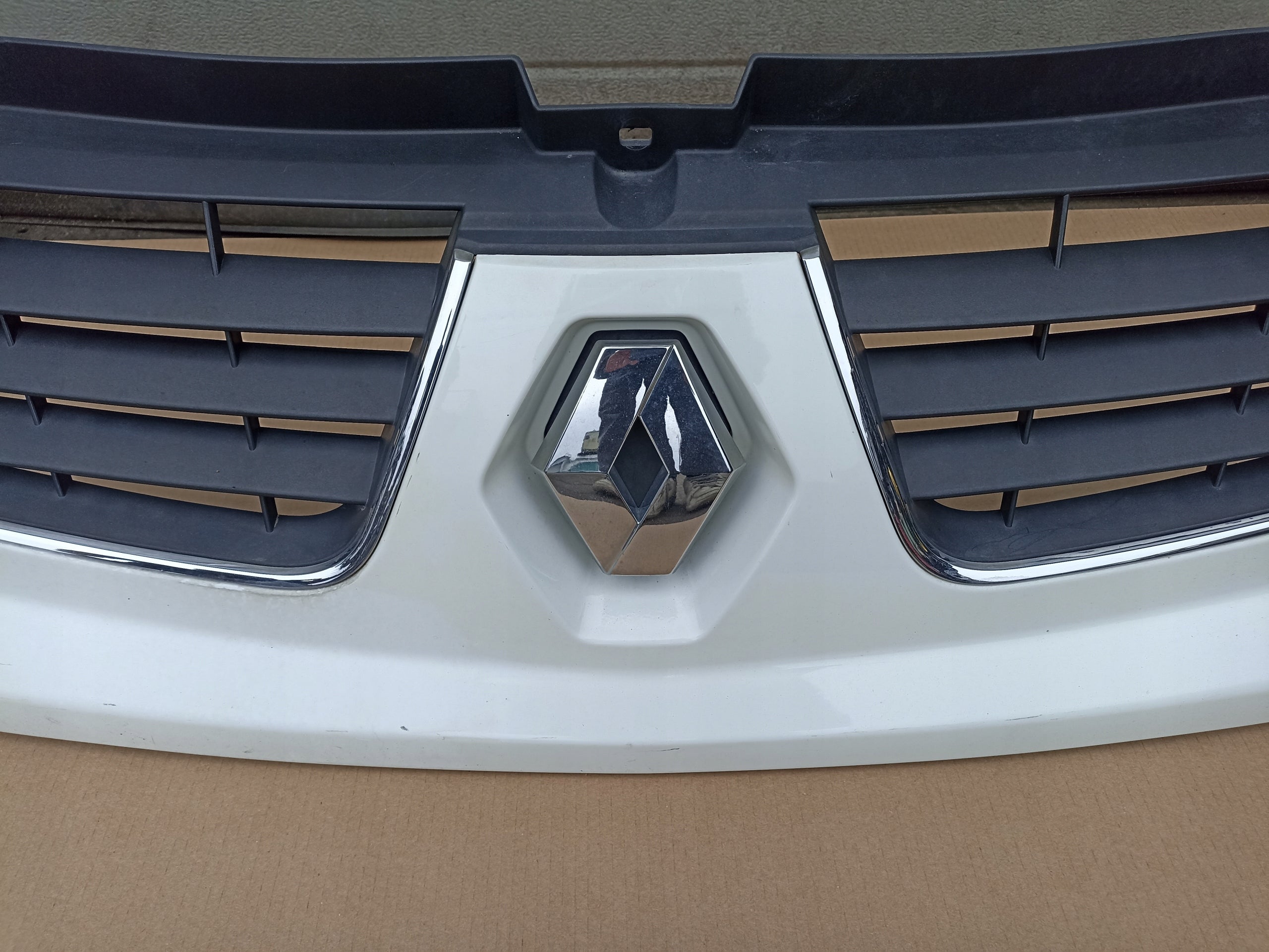 Kühlergrill Renault TRAFIC 2 FRONTGRILL Kühlergitter