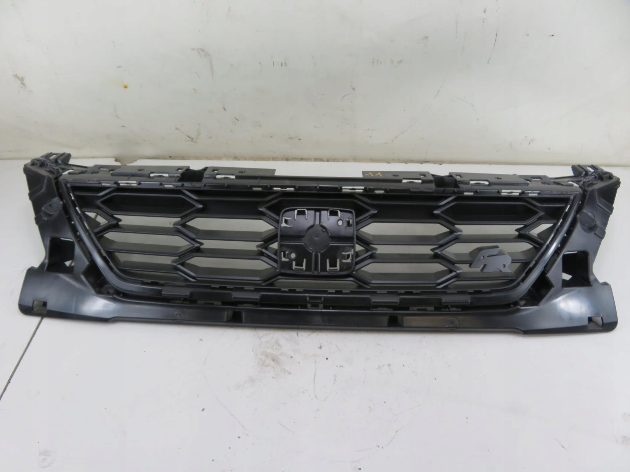 Kühlergrill SEAT  FRONTGRILL 5F0853654J Kühlergitter