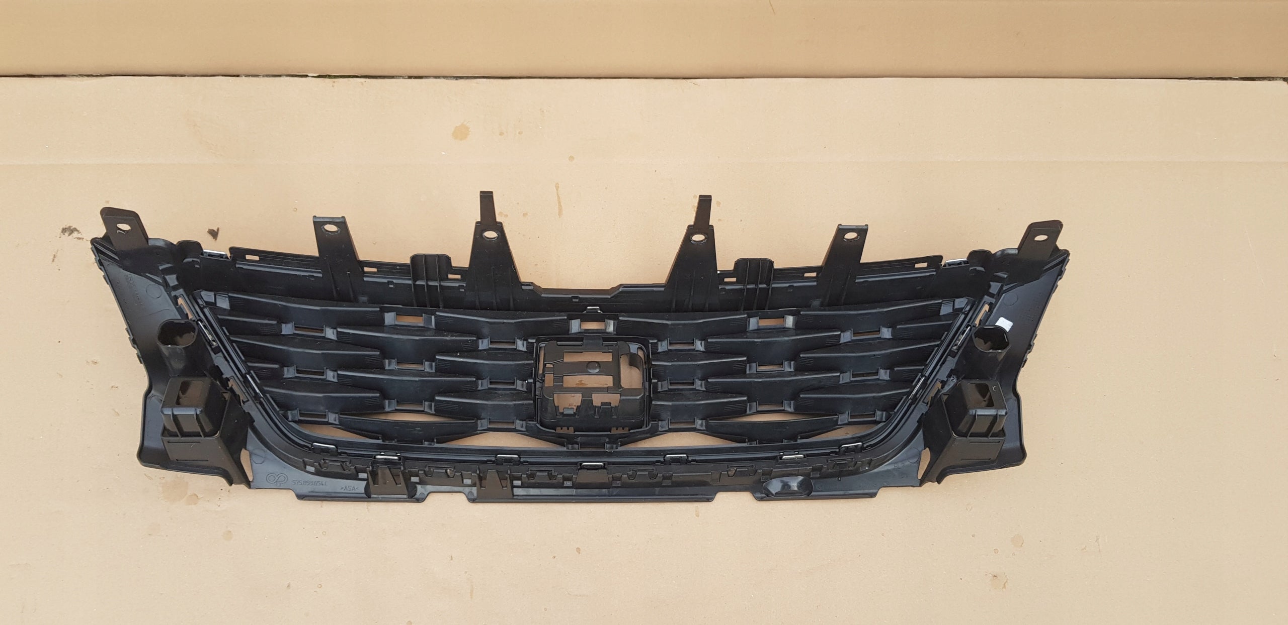 Kühlergrill SEAT  FRONTGRILL 575853654C5 Kühlergitter