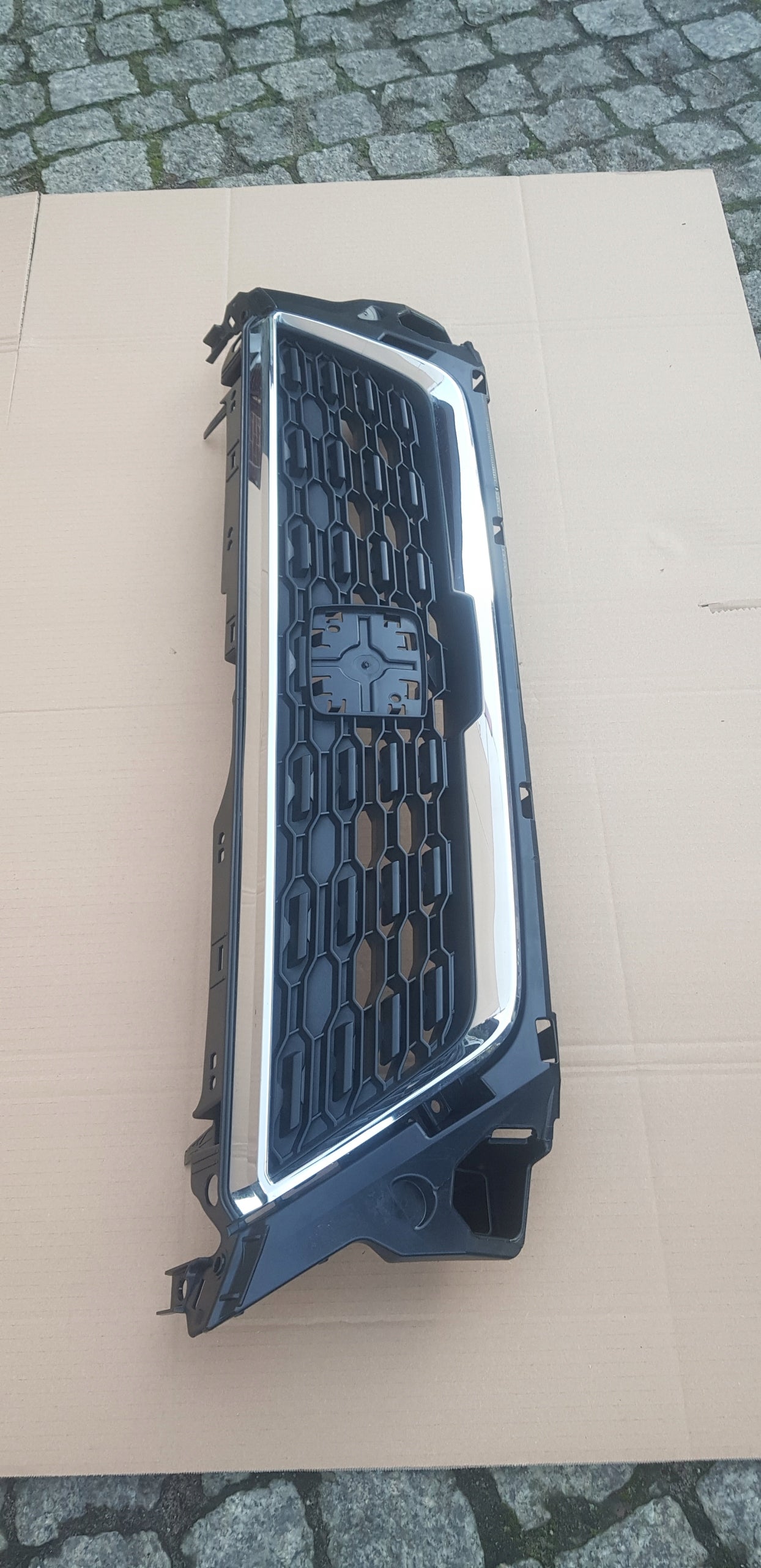 Kühlergrill SEAT  FRONTGRILL 6F0853654D Kühlergitter