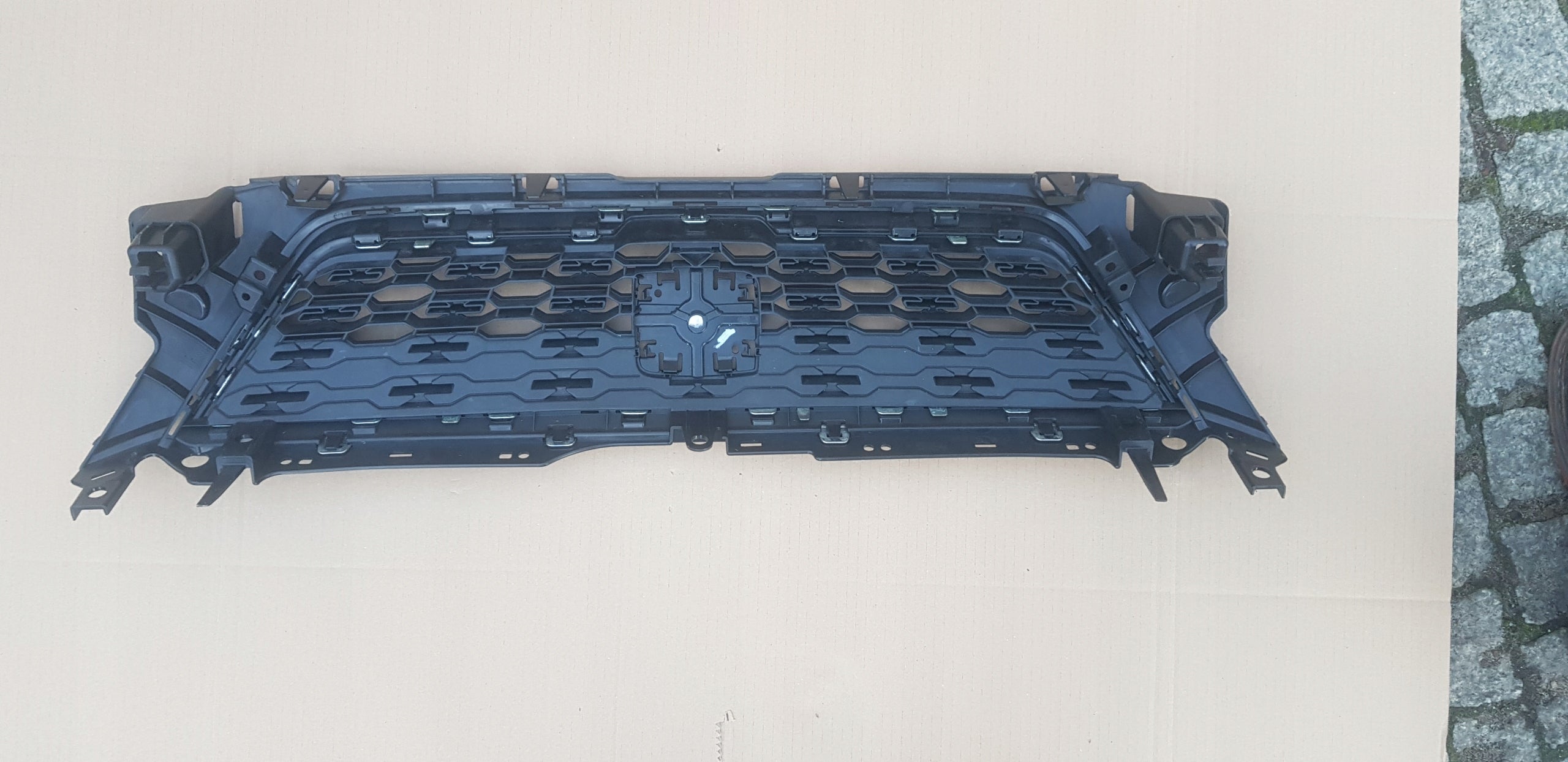 Kühlergrill SEAT  FRONTGRILL 6F0853654D Kühlergitter