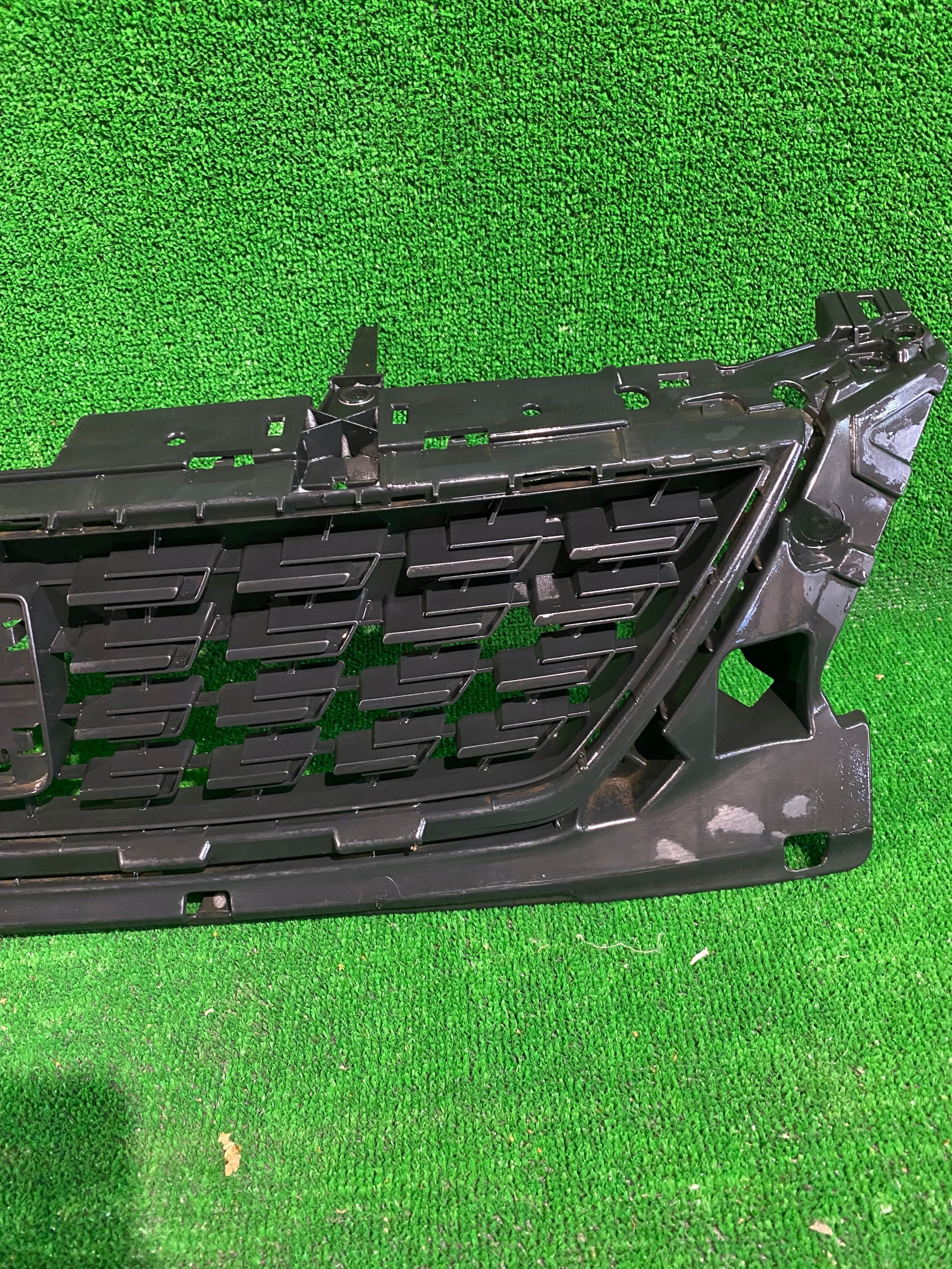 Kühlergrill SEAT  FRONTGRILL 5F0853654H Kühlergitter