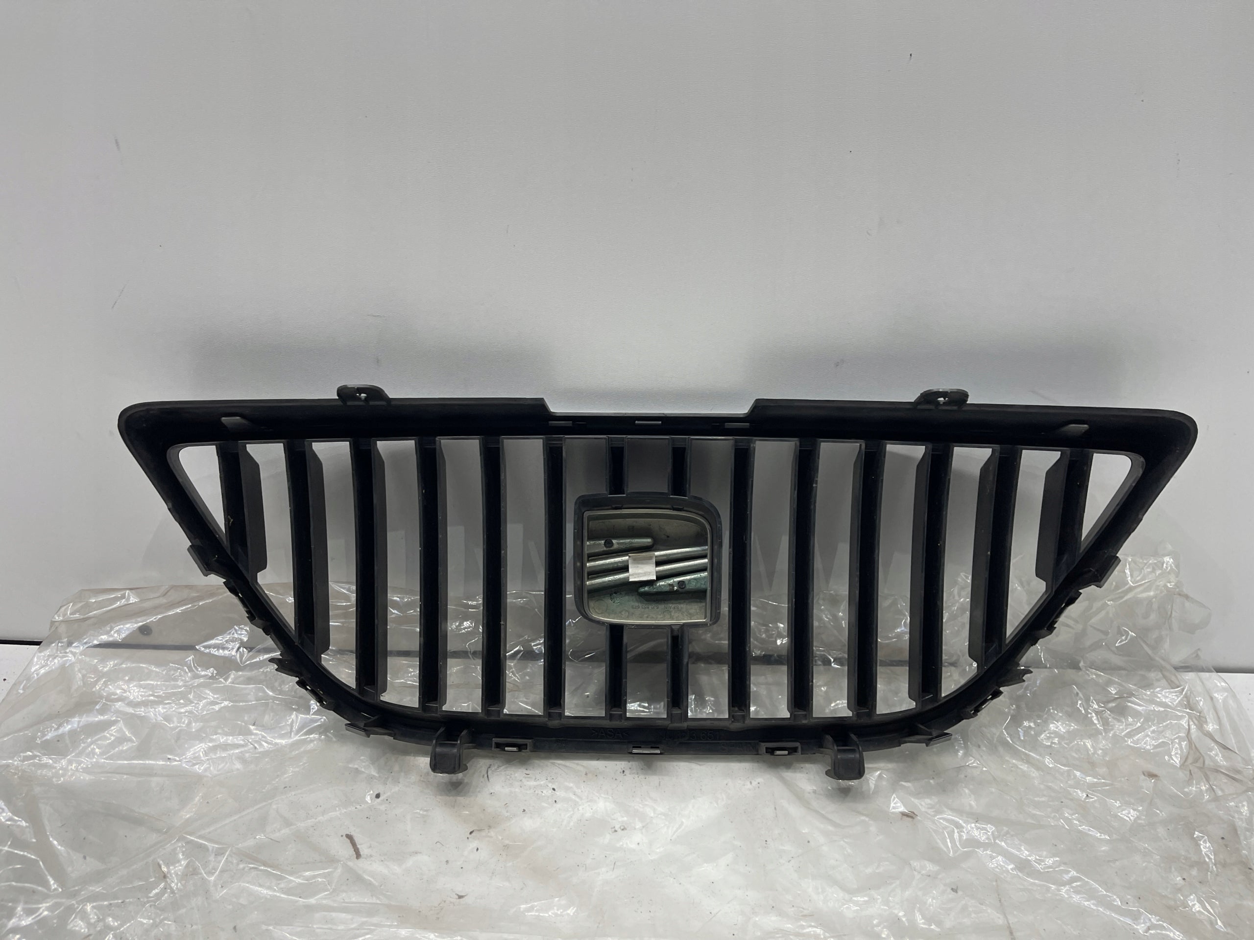 Kühlergrill SEAT  FRONTGRILL 6J0853651SE Kühlergitter