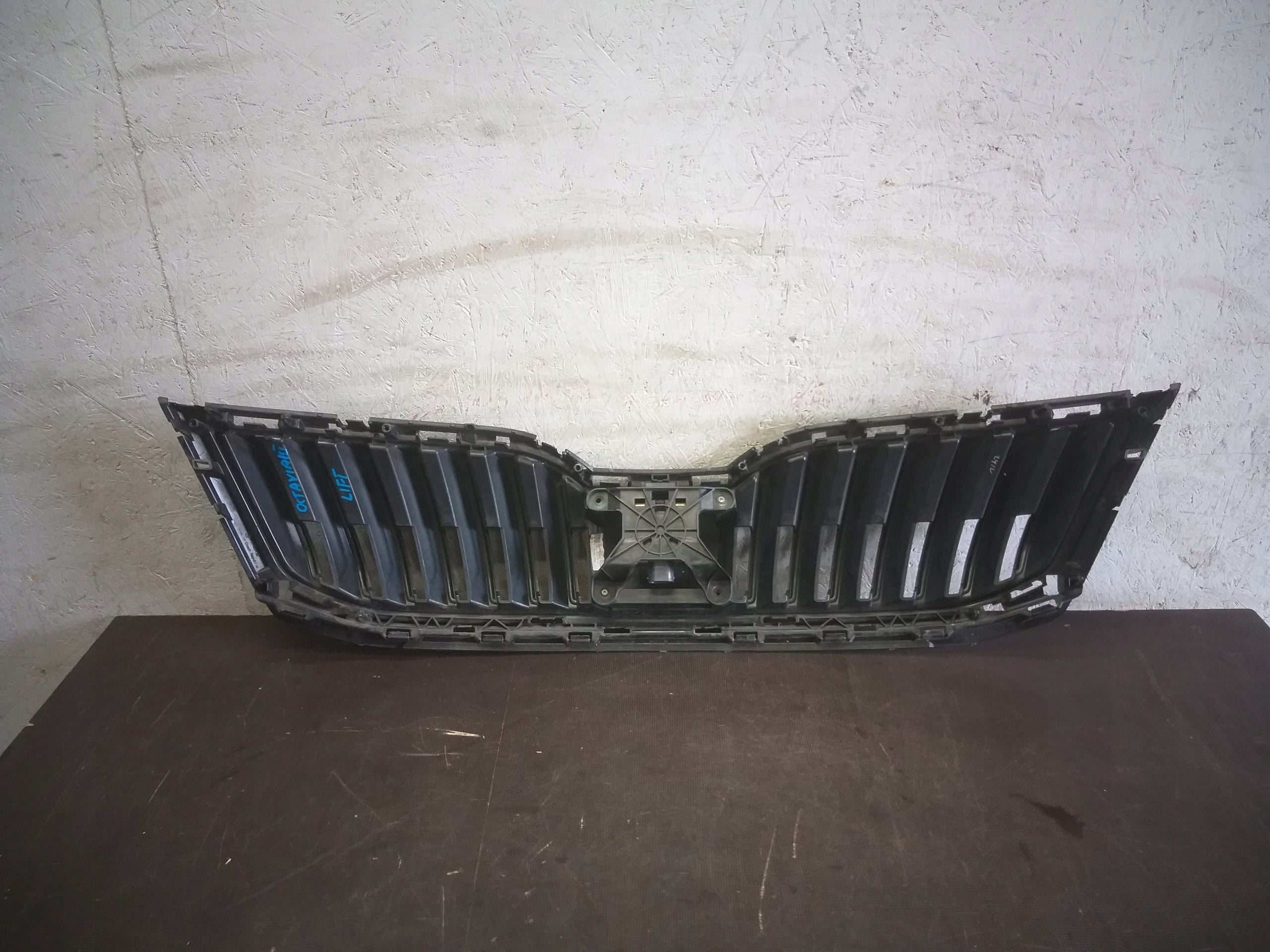 Kühlergrill Skoda  FRONTGRILL 5E0853653C Kühlergitter