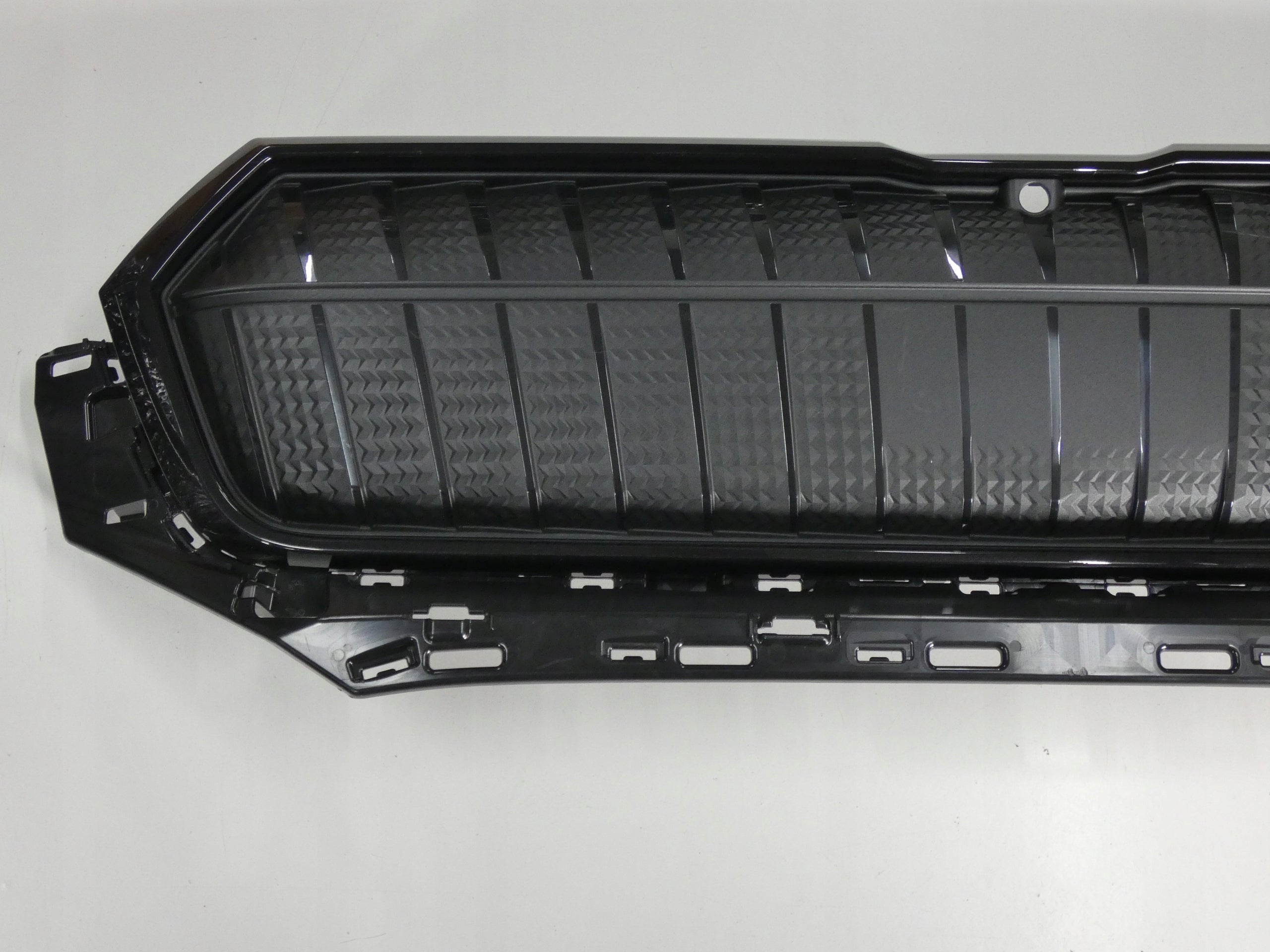 Kühlergrill Skoda ENYAQ FRONTGRILL 5LA853653 Kühlergitter