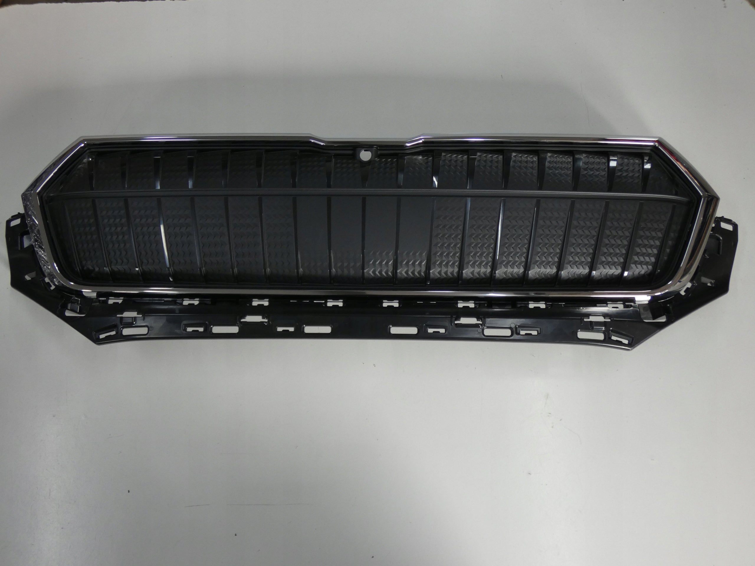 Kühlergrill Skoda ENYAQ FRONTGRILL 5LA853653 Kühlergitter