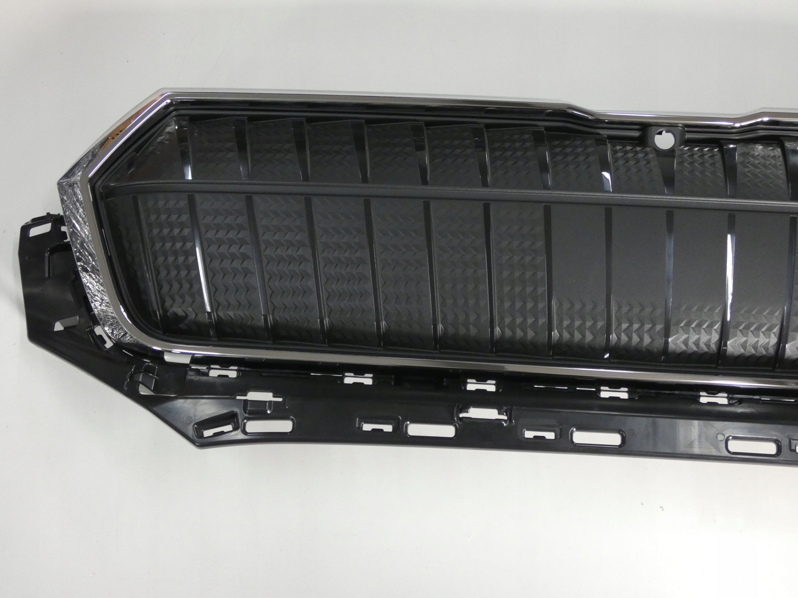 Kühlergrill Skoda ENYAQ FRONTGRILL 5LA853653 Kühlergitter