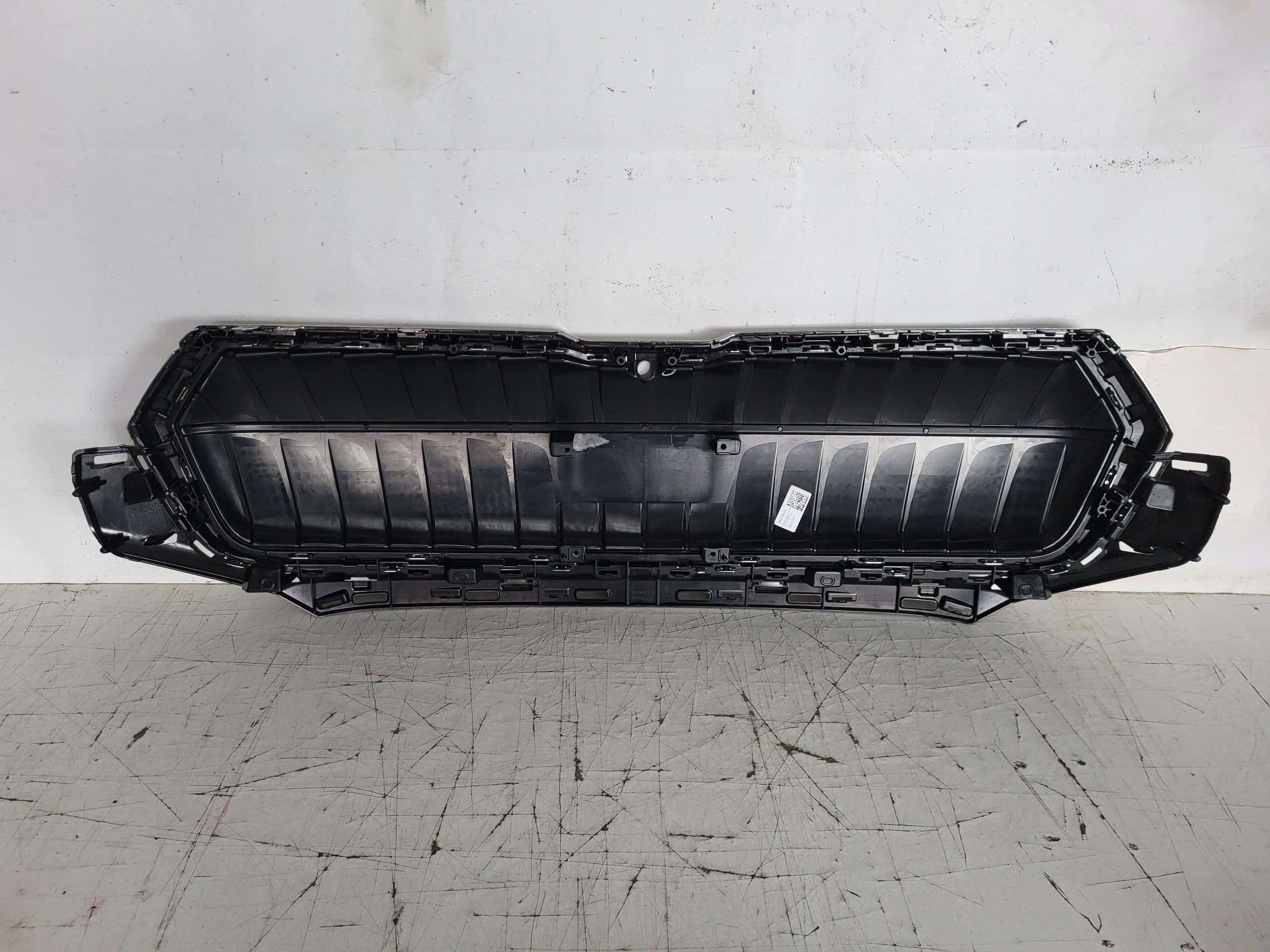 Kühlergrill Skoda ENYAQ FRONTGRILL 5LA85365325 Kühlergitter