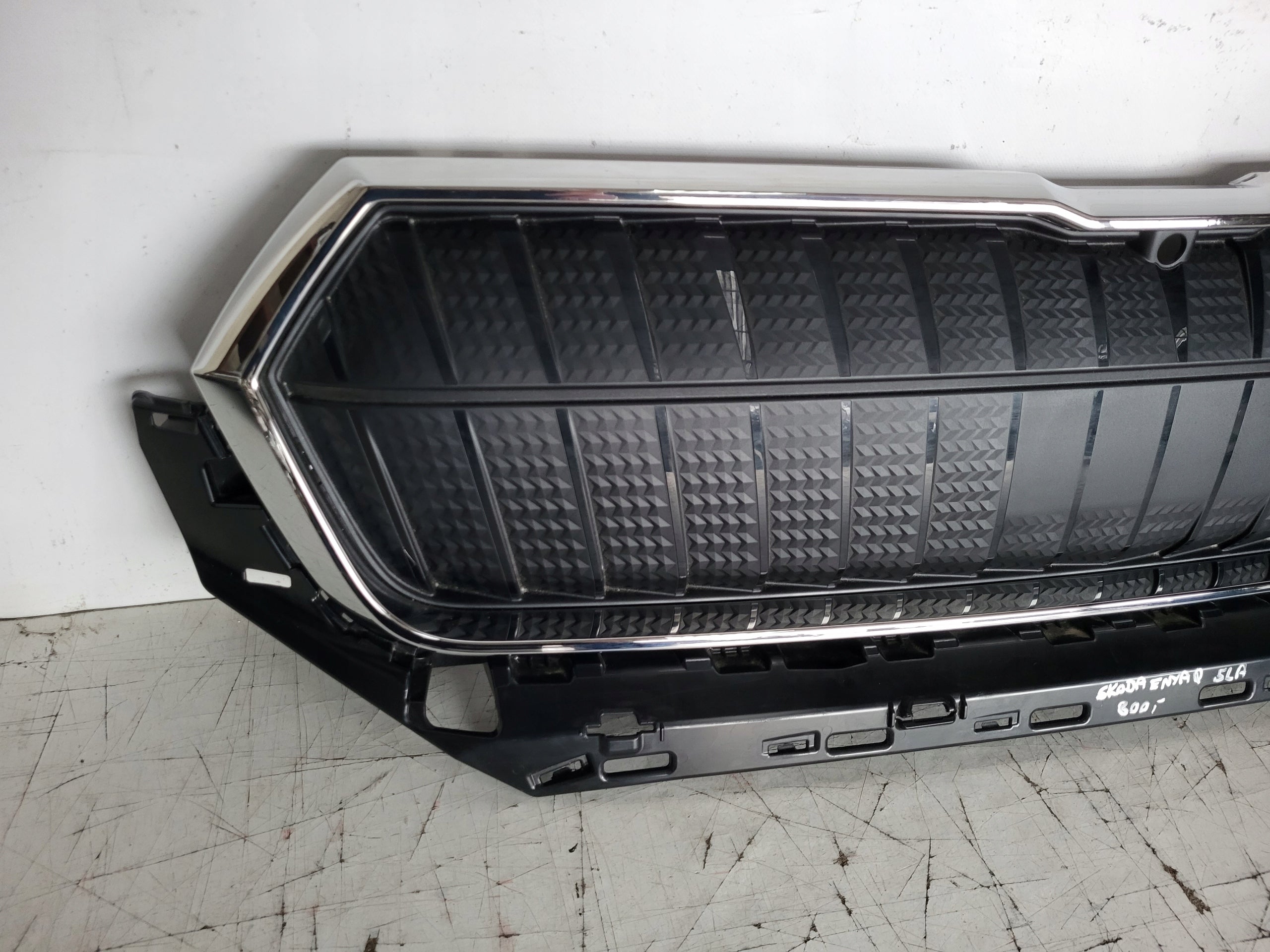 Kühlergrill Skoda ENYAQ FRONTGRILL 5LA85365325 Kühlergitter