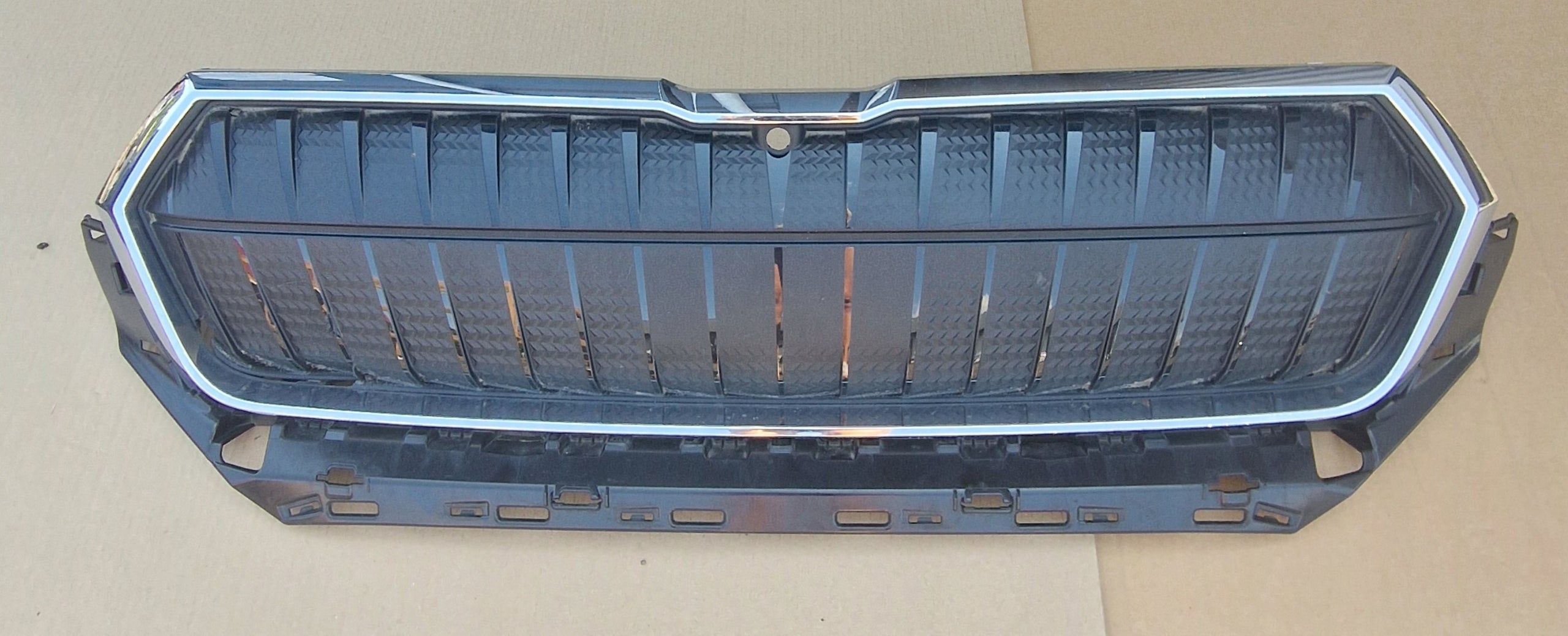  Kühlergrill Skoda ENYAQ FRONTGRILL 5LA853653GR Kühlergitter product image