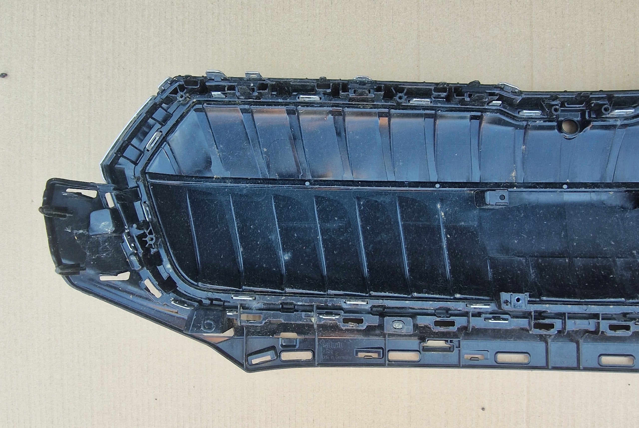 Kühlergrill Skoda ENYAQ FRONTGRILL 5LA853653GR Kühlergitter