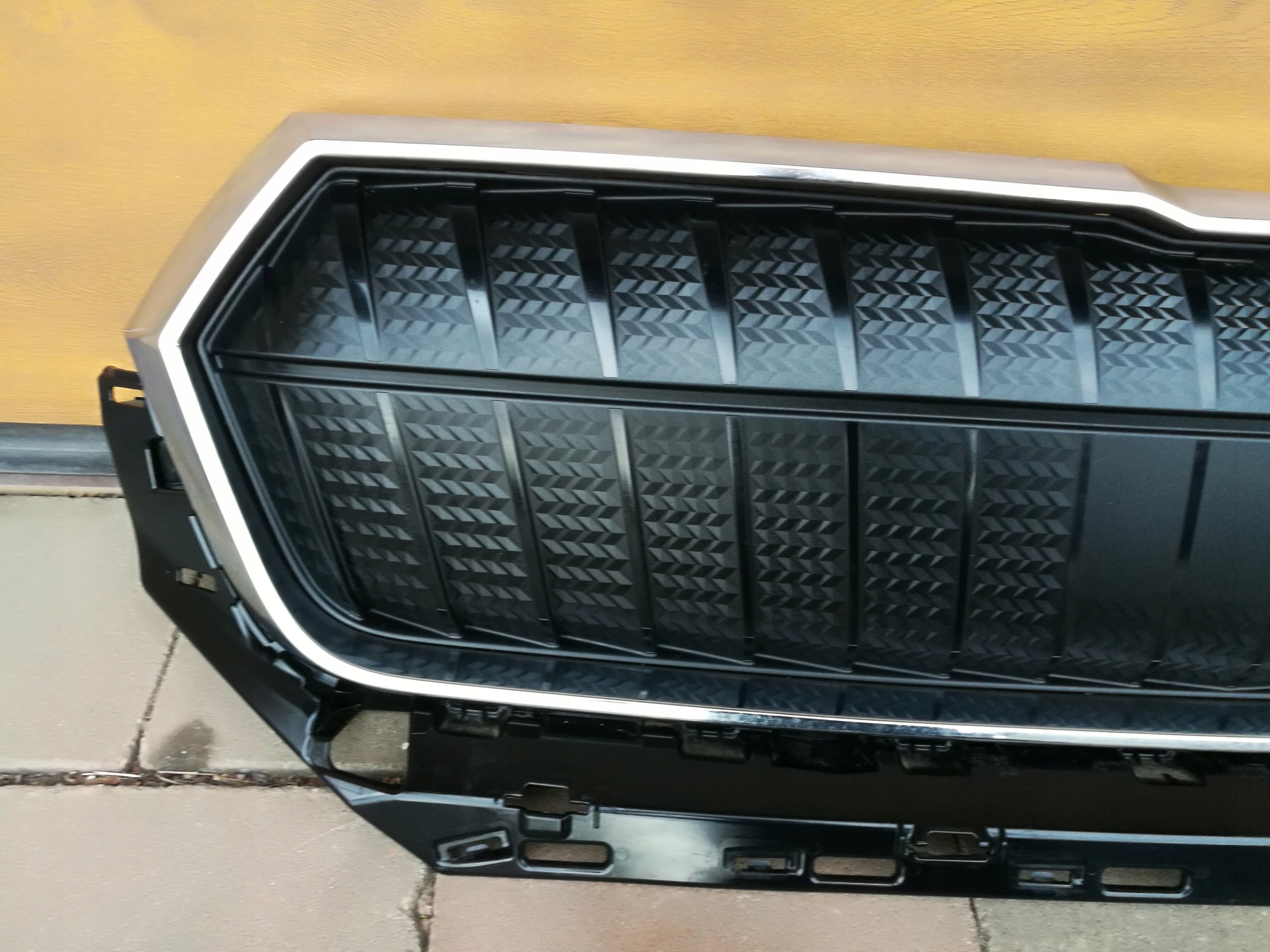 Kühlergrill Skoda ENYAQ FRONTGRILL 5LA853653 Kühlergitter