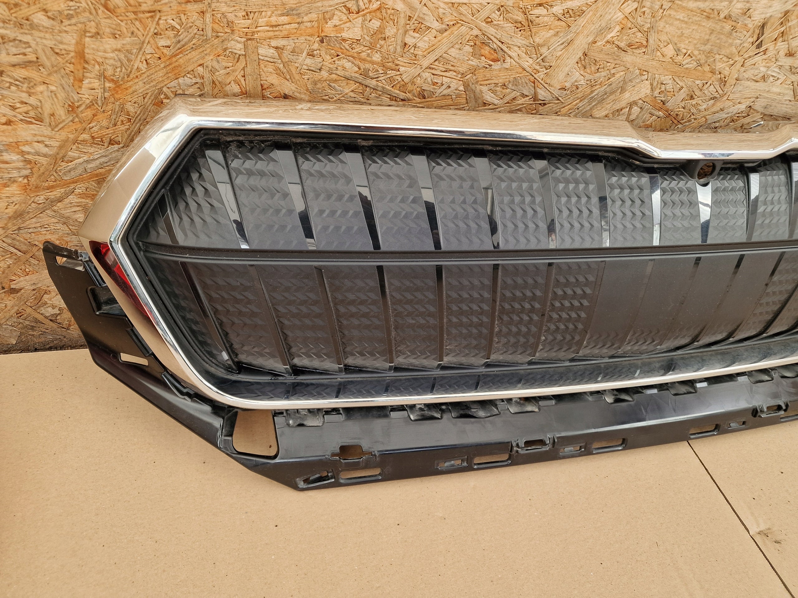 Kühlergrill Skoda ENYAQ FRONTGRILL 5LA853653 Kühlergitter