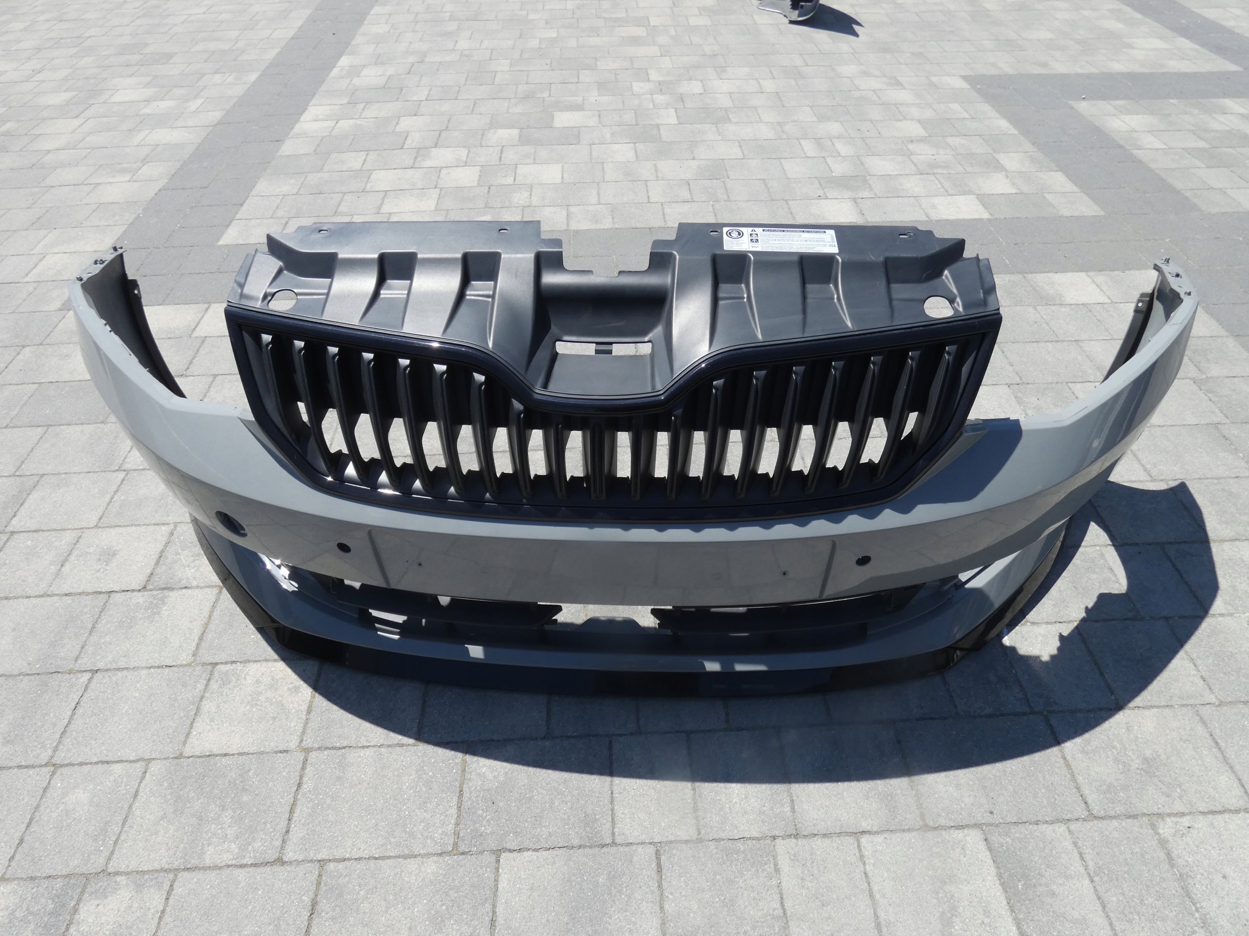 Kühlergrill Skoda FABIA III FRONTGRILL 6V0807221 Kühlergitter