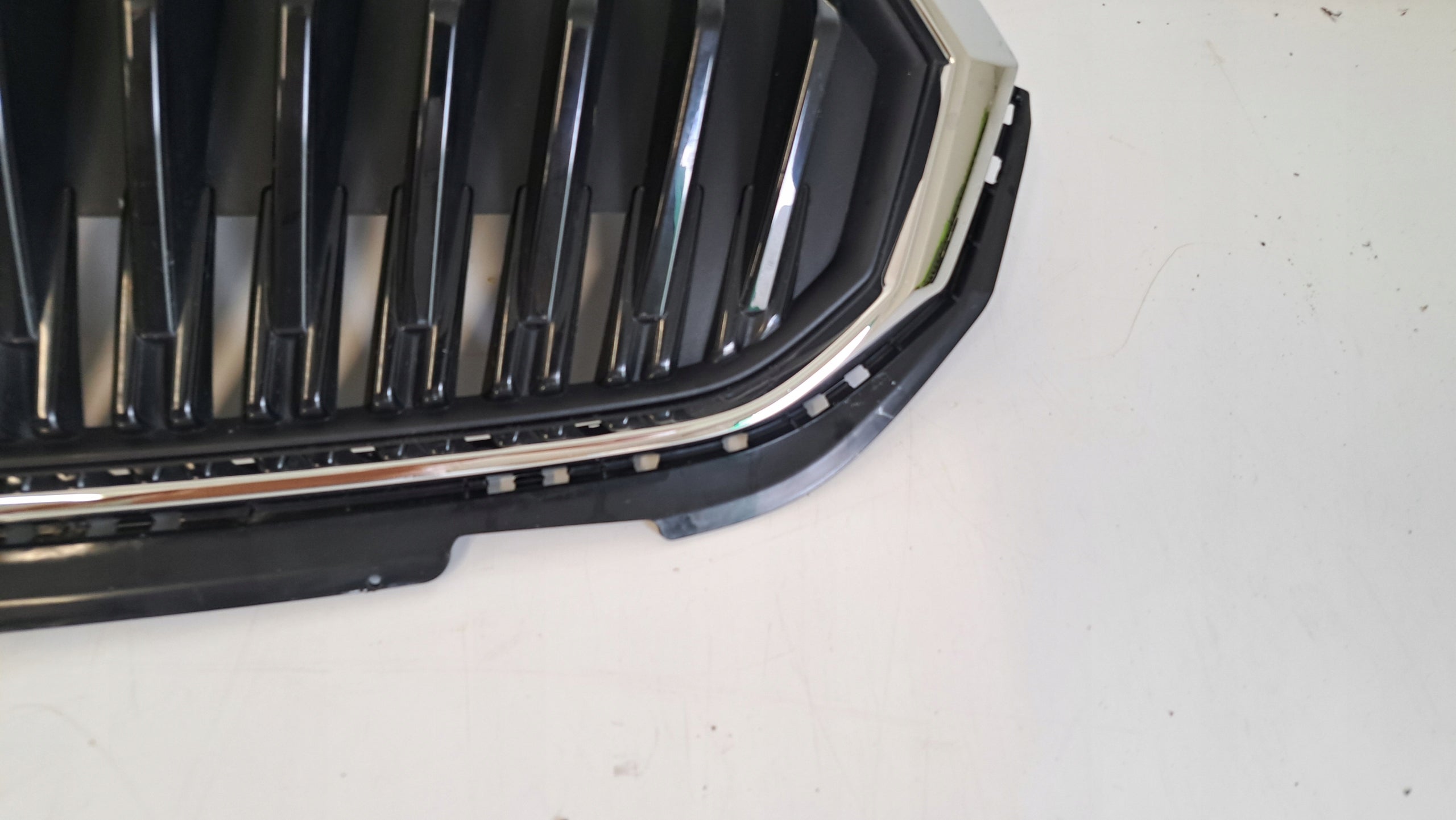 Kühlergrill Skoda FABIA IV 4 FRONTGRILL 6VA853653 Kühlergitter