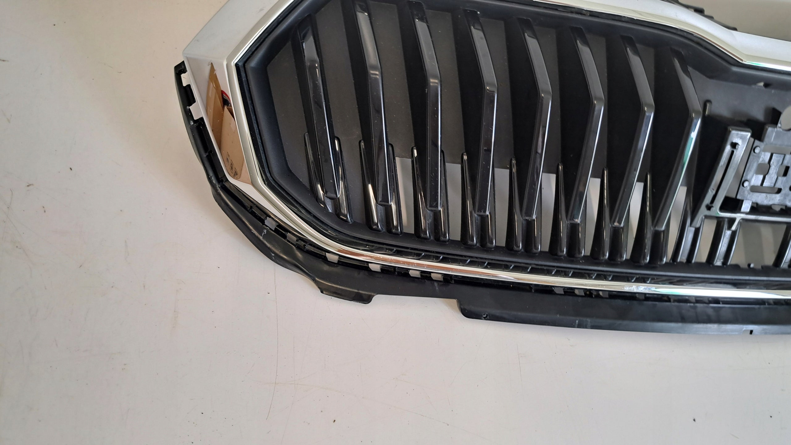 Kühlergrill Skoda FABIA IV 4 FRONTGRILL 6VA853653 Kühlergitter