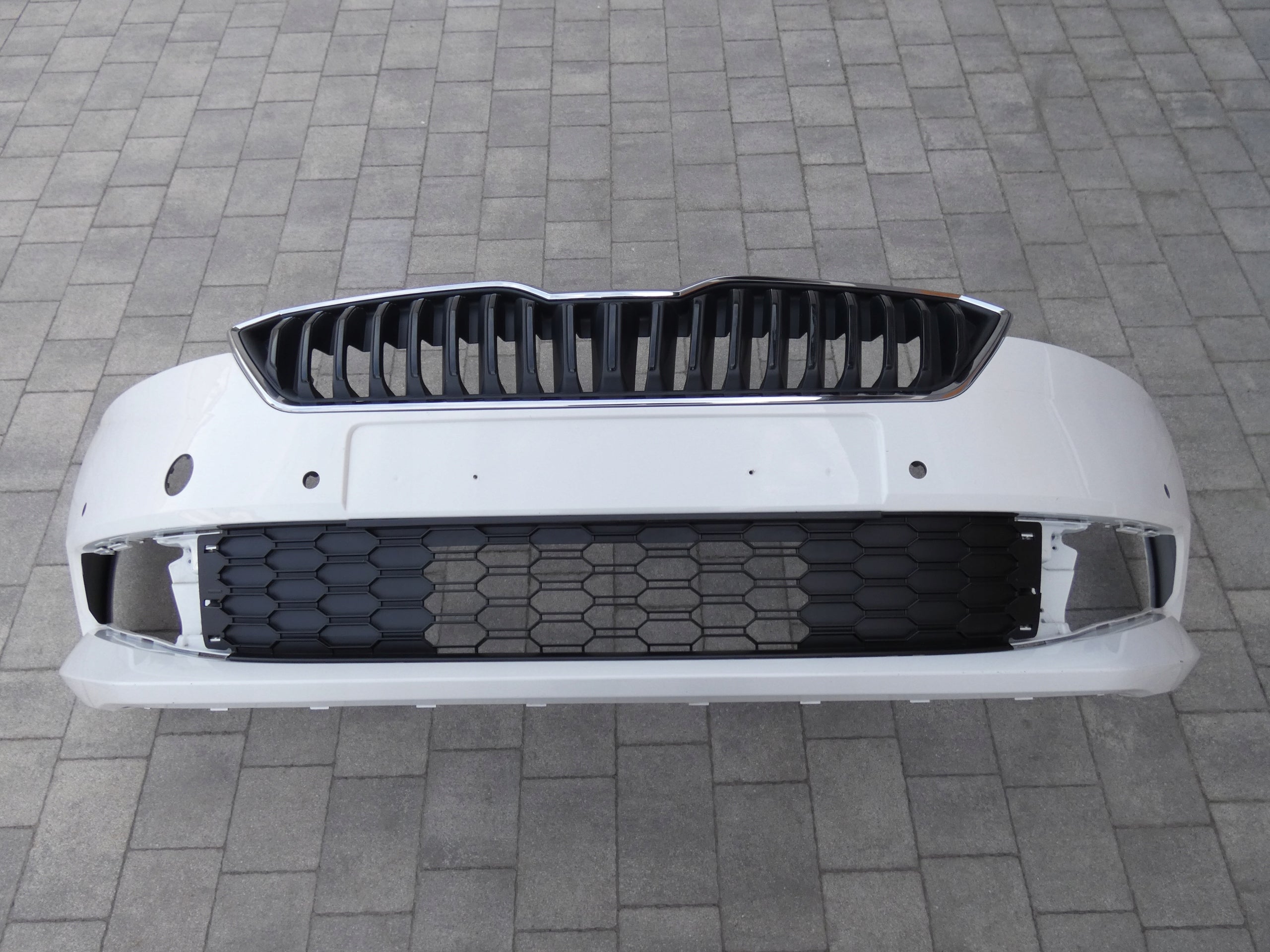  Kühlergrill Skoda FABIA III FRONTGRILL 6V0807221 Kühlergitter product image