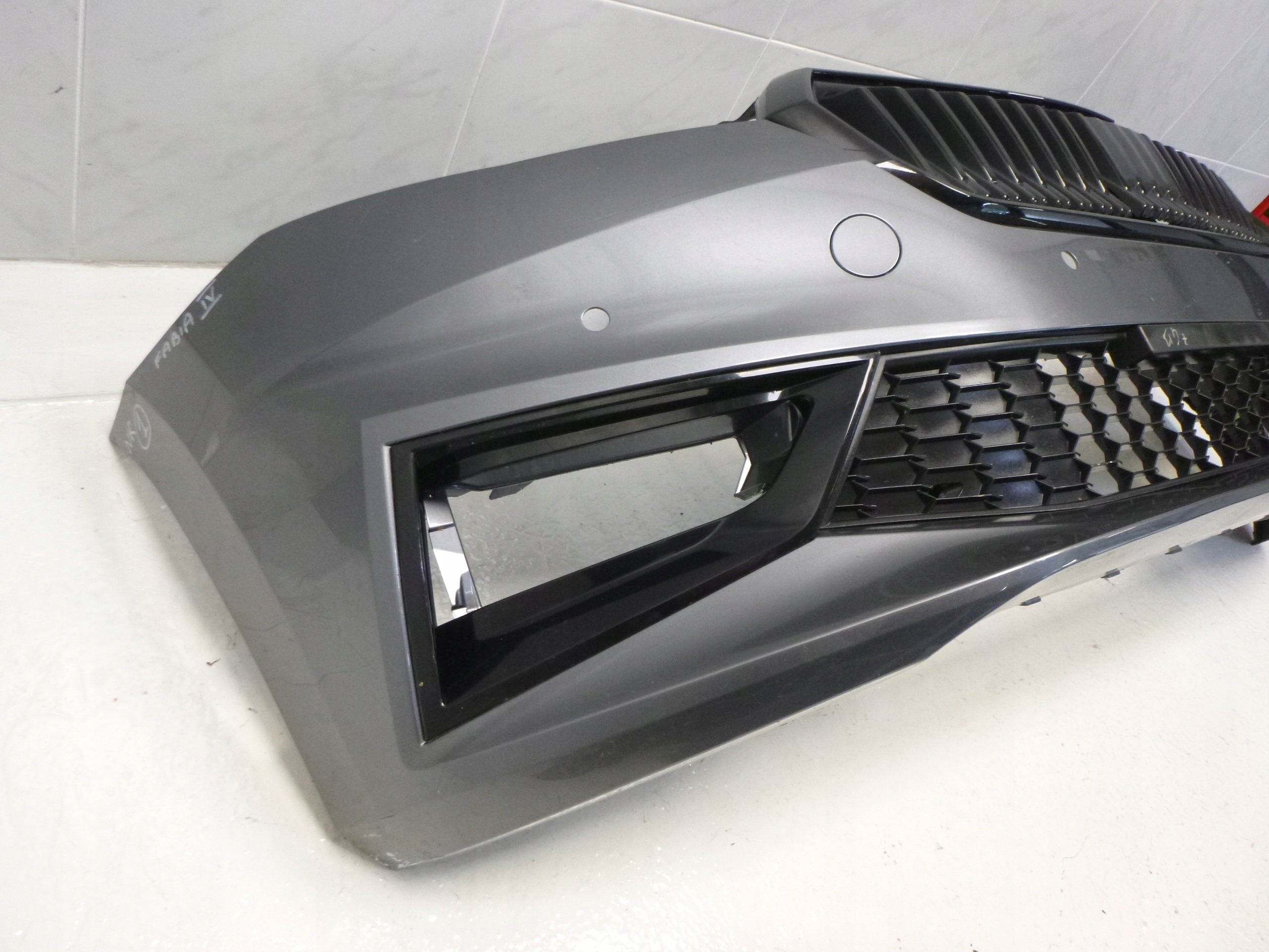 Kühlergrill Skoda FABIA IV 4 FRONTGRILL 6VA80722132 Kühlergitter