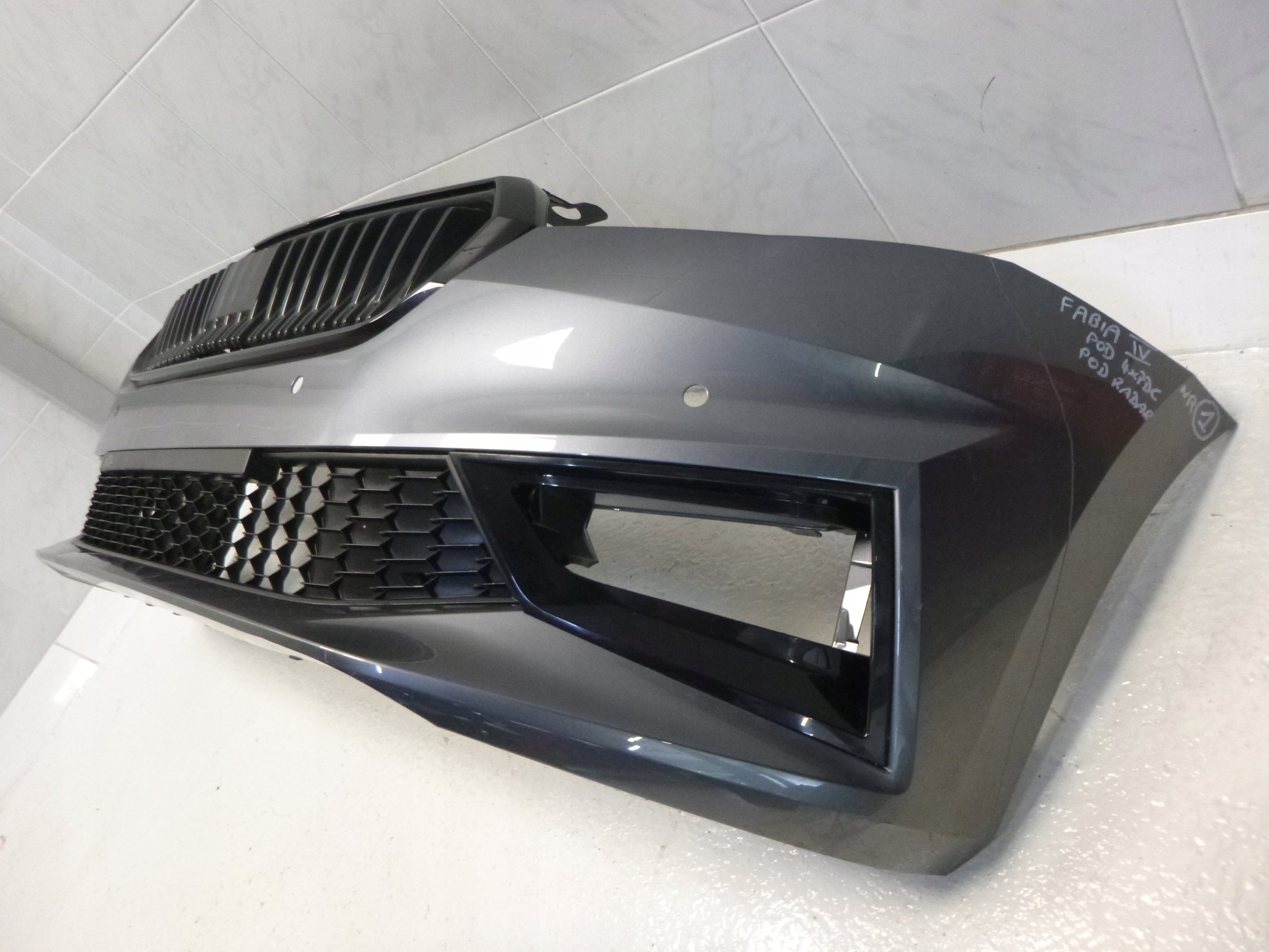 Kühlergrill Skoda FABIA IV 4 FRONTGRILL 6VA80722132 Kühlergitter