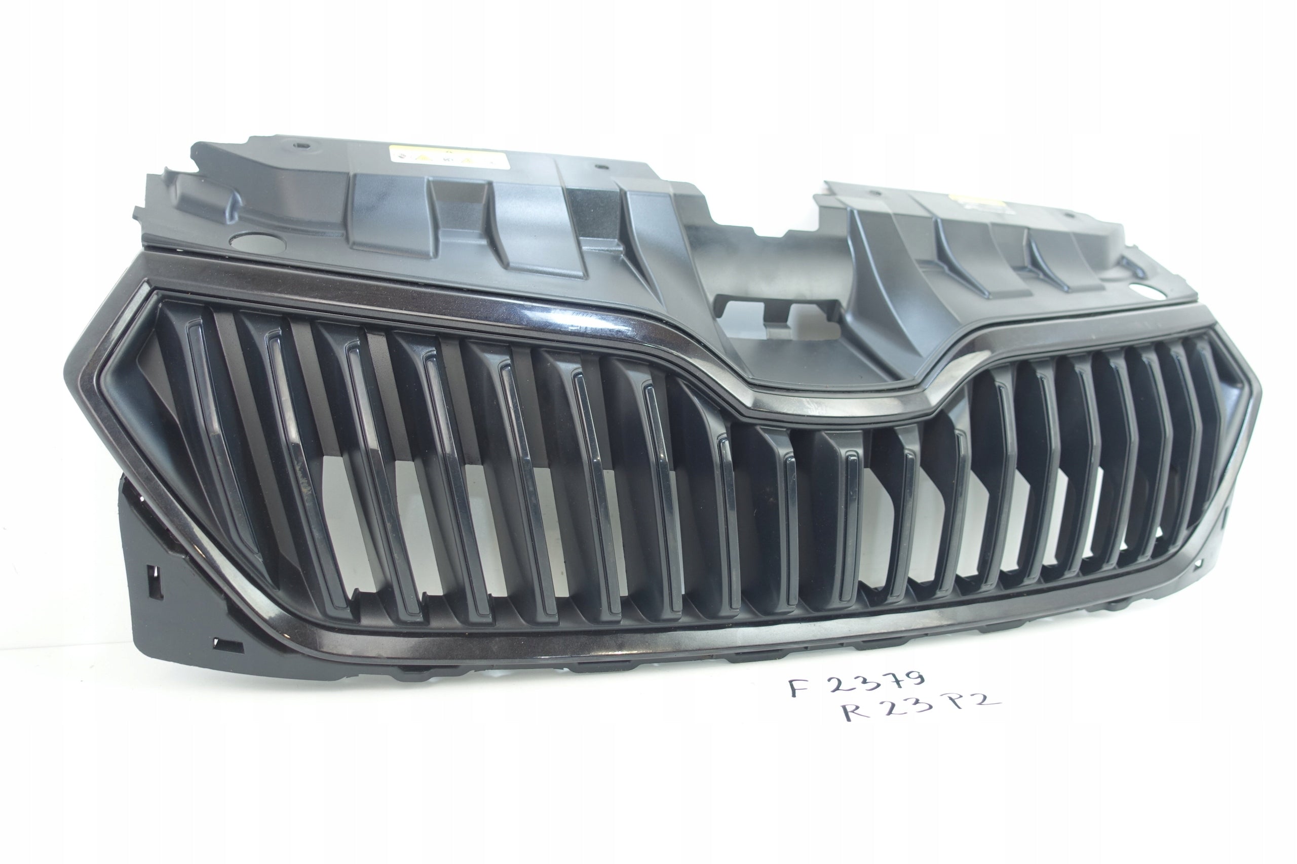 Kühlergrill Skoda FABIA III FRONTGRILL 6V0853653CS Kühlergitter