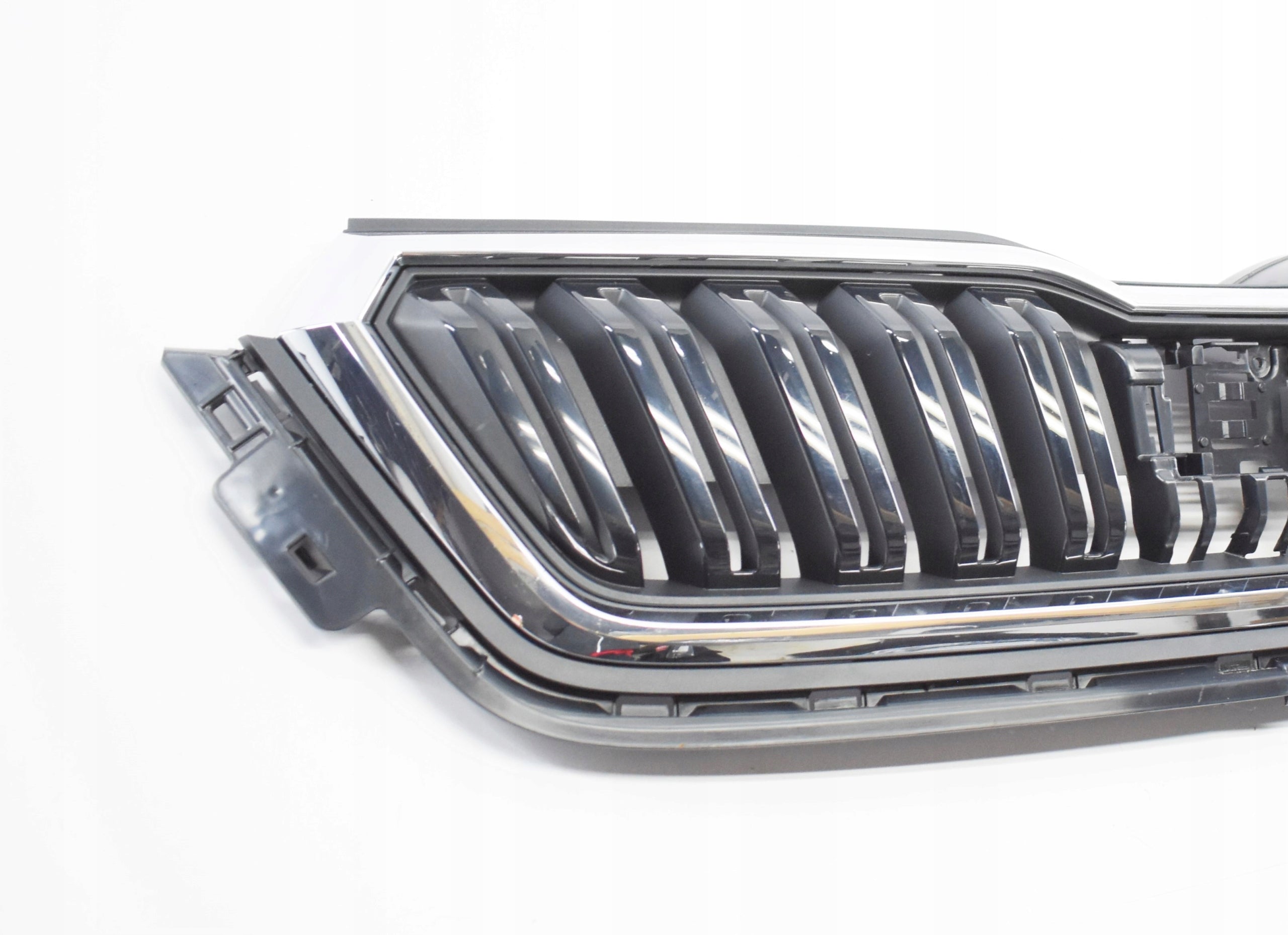 Kühlergrill Skoda KAMIQ FRONTGRILL 65885365365 Kühlergitter