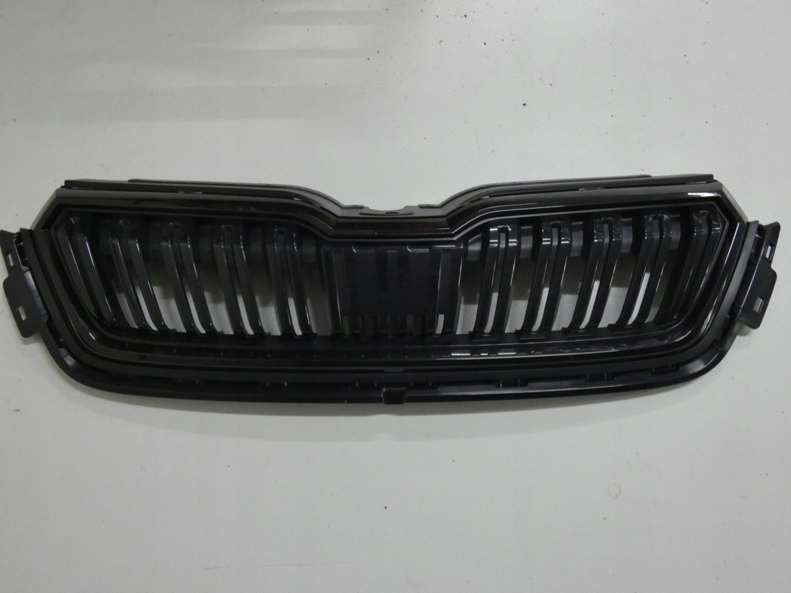 Kühlergrill Skoda KAMIQ FRONTGRILL 65885365365 Kühlergitter