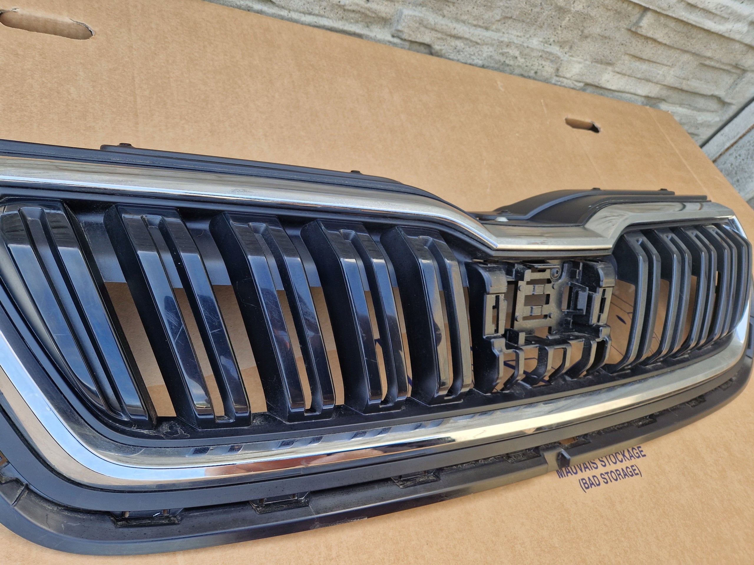 Kühlergrill Skoda KAMIQ 1 FRONTGRILL 658853653A Kühlergitter