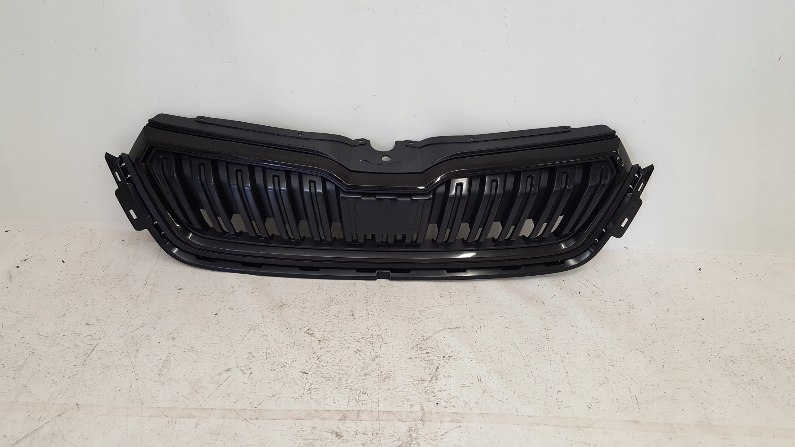  Kühlergrill Skoda KAMIQ FRONTGRILL 658853653A6 Kühlergitter product image