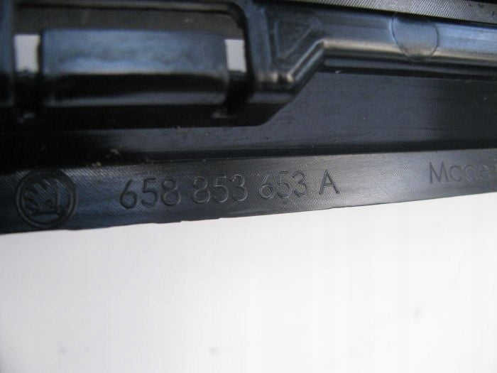 Kühlergrill Skoda KAMIQ FRONTGRILL 658853653Ag Kühlergitter