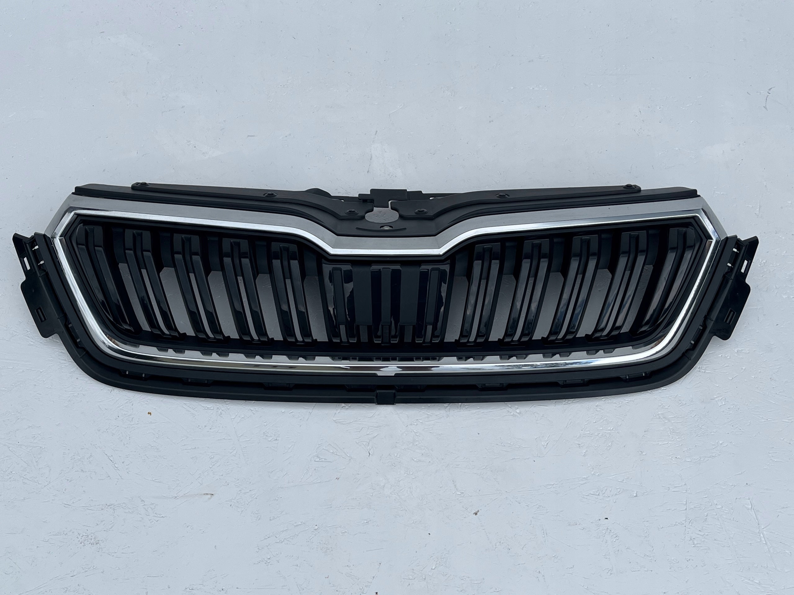 Kühlergrill Skoda KAMIQ FRONTGRILL 6588536530R Kühlergitter