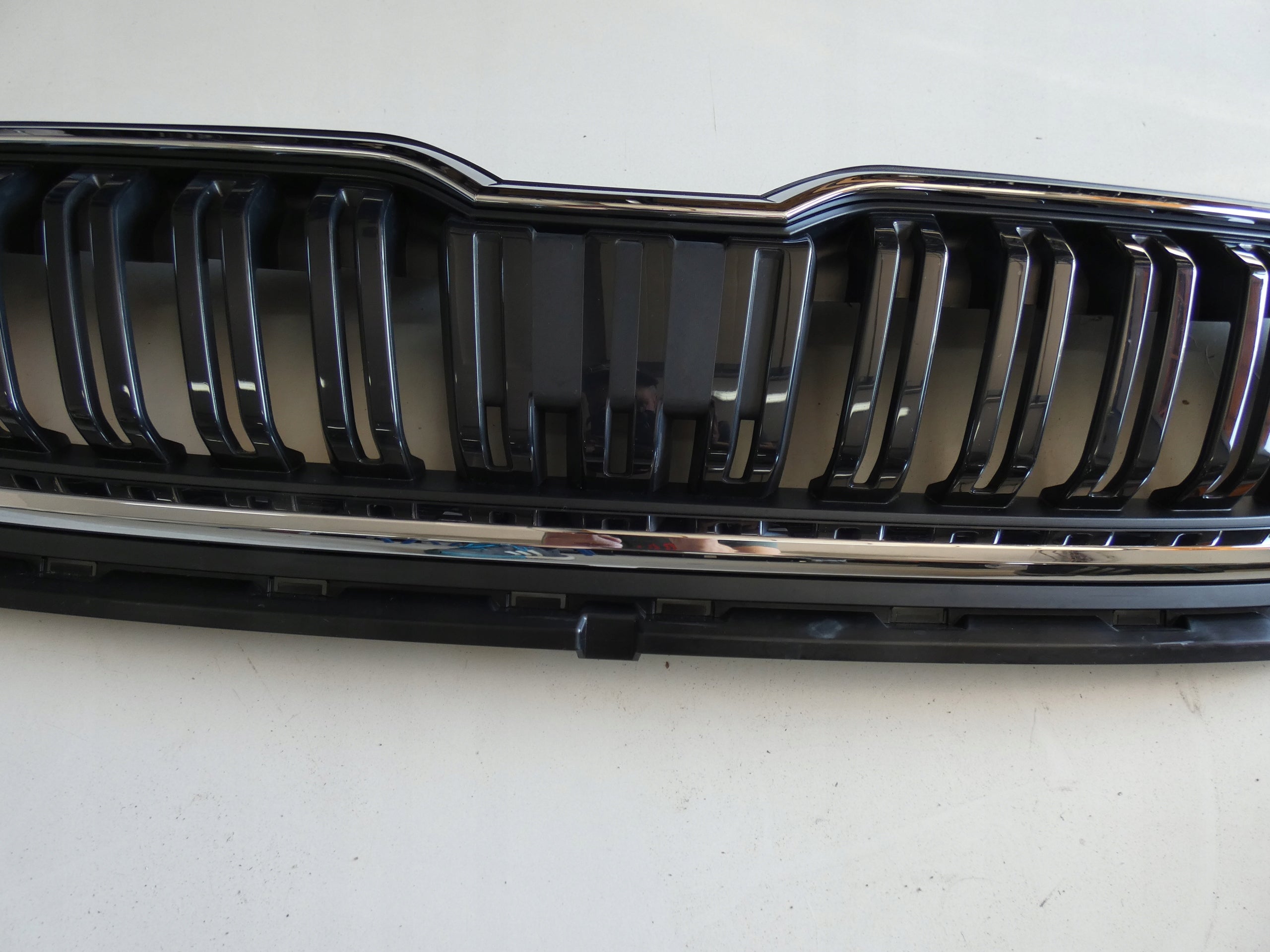 Kühlergrill Skoda KAMIQ FRONTGRILL Kühlergitter