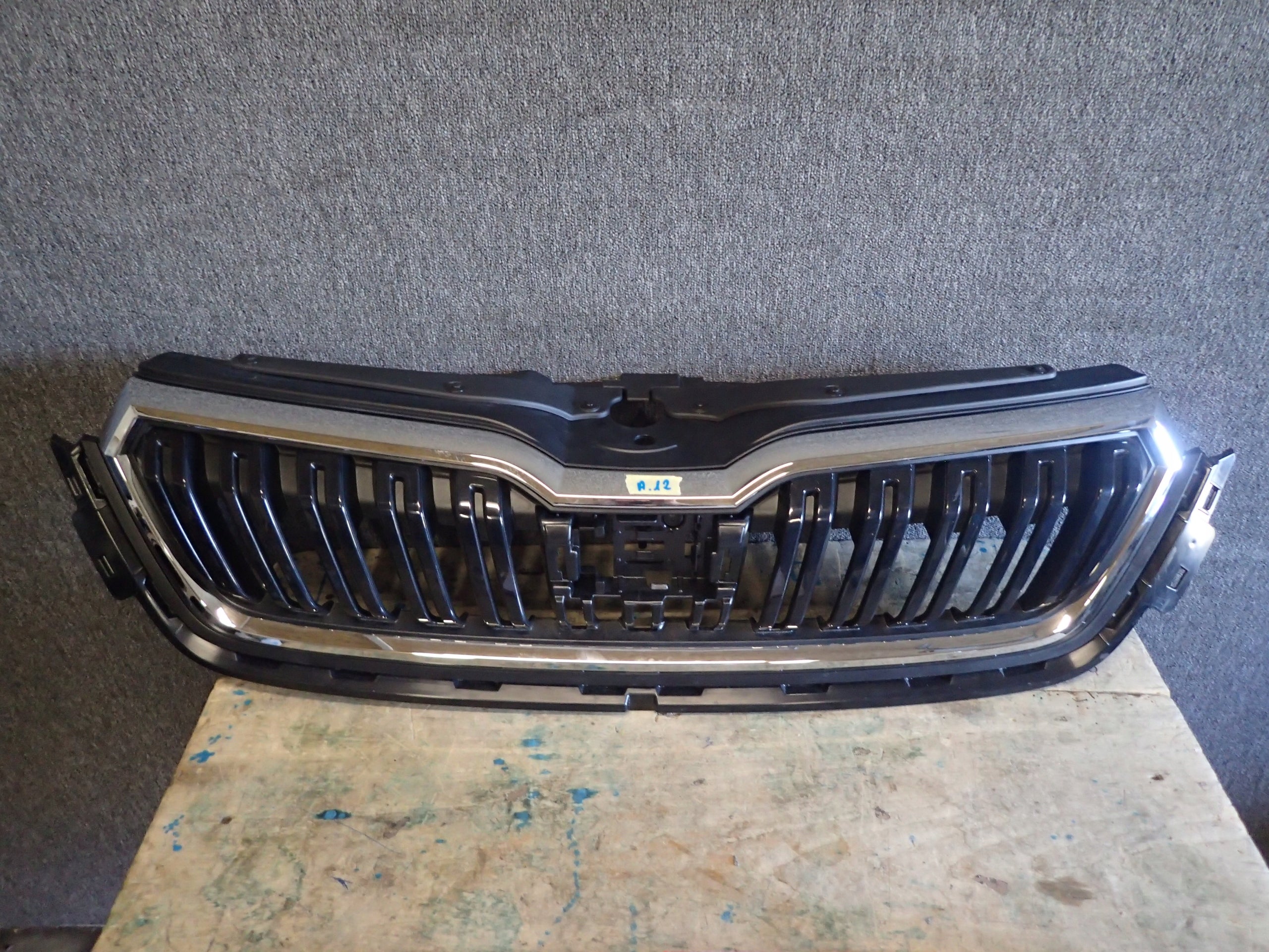 Calandre Skoda KAMIQ FRONTGRILL calandre 