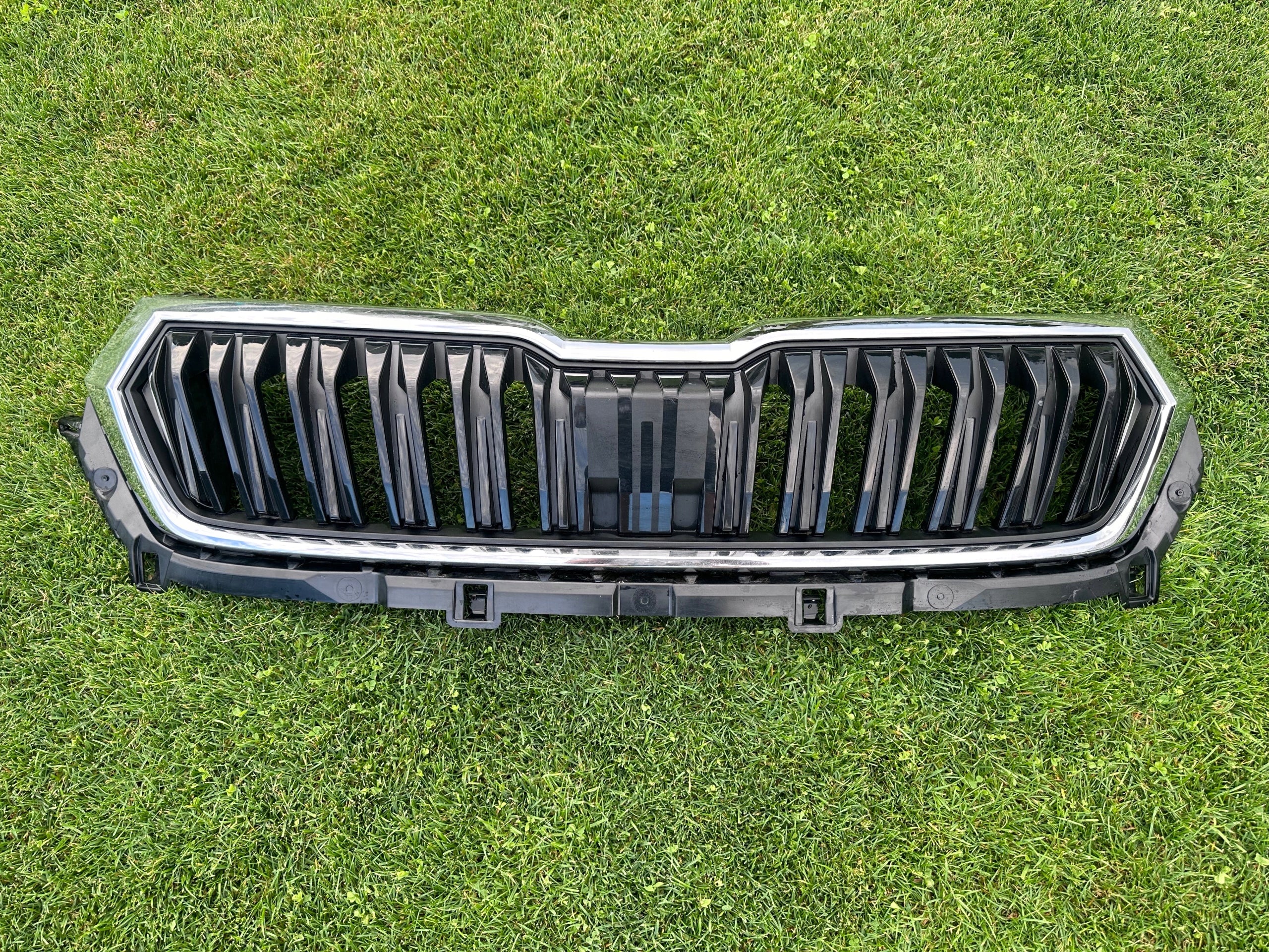  Kühlergrill Skoda KAROQ FRONTGRILL 57A853653G Kühlergitter product image