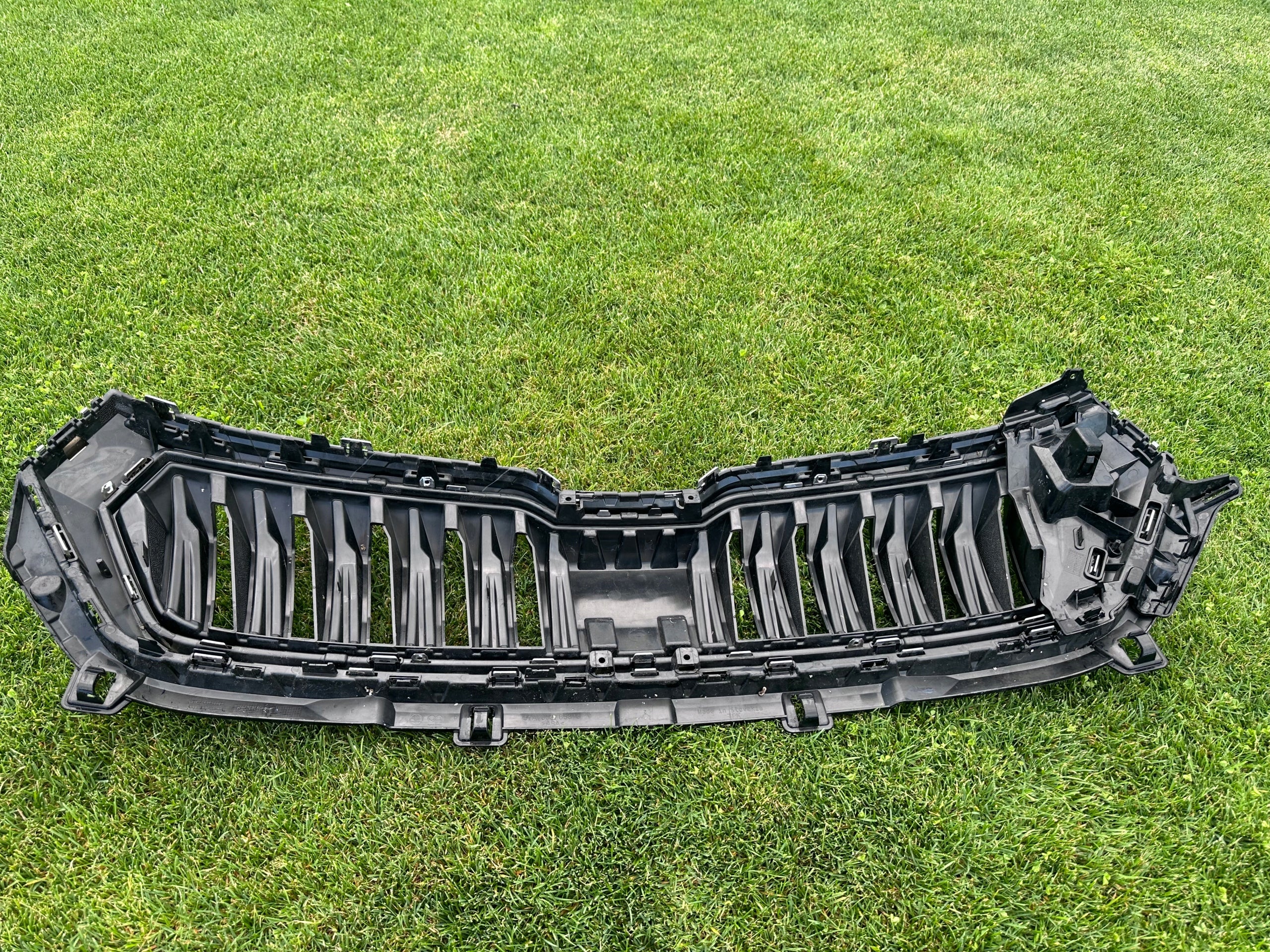 Kühlergrill Skoda KAROQ FRONTGRILL 57A853653G Kühlergitter