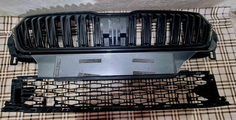  Kühlergrill Skoda KAROQ FRONTGRILL 57A853653G Kühlergitter product image