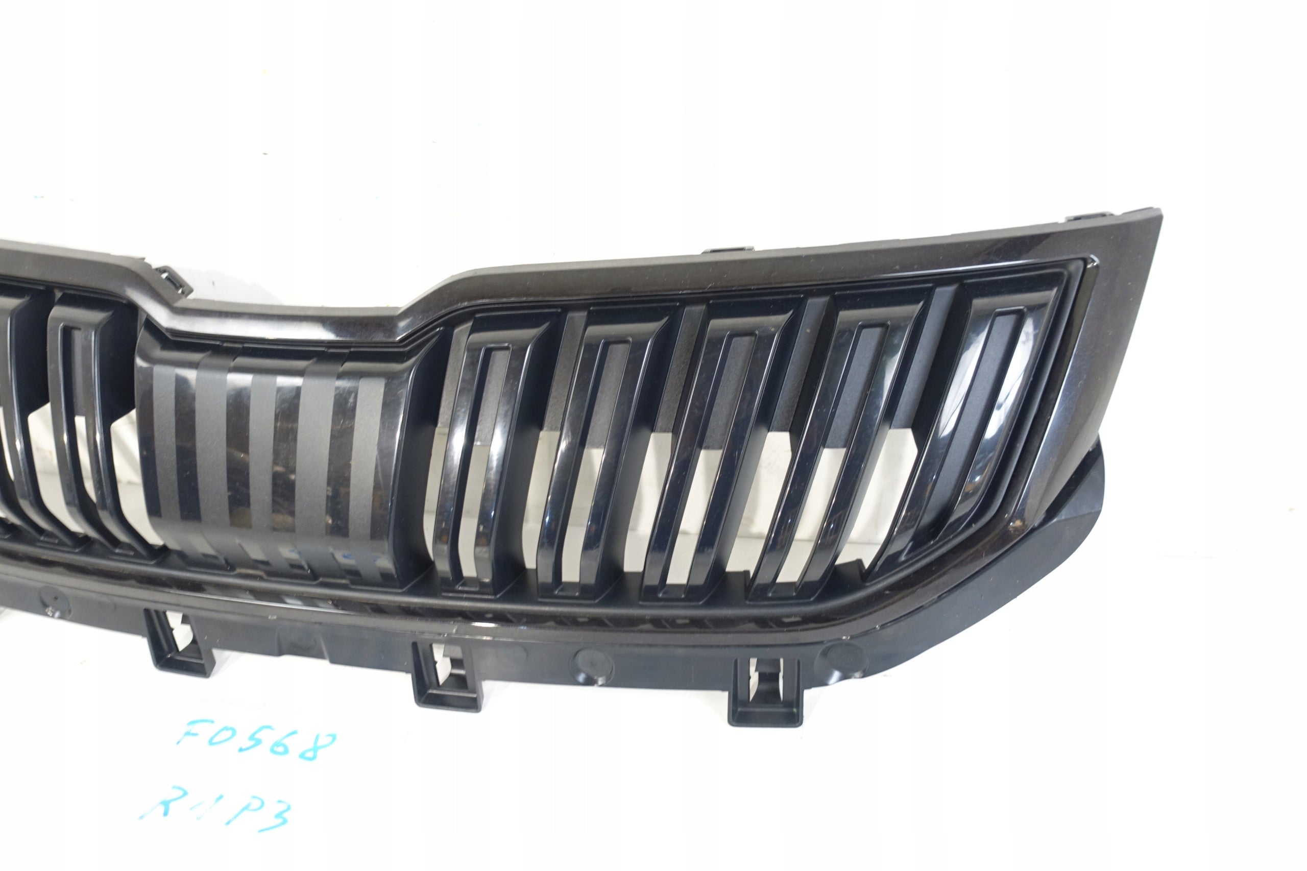 Kühlergrill Skoda KAROQ FRONTGRILL 57A853653BS Kühlergitter