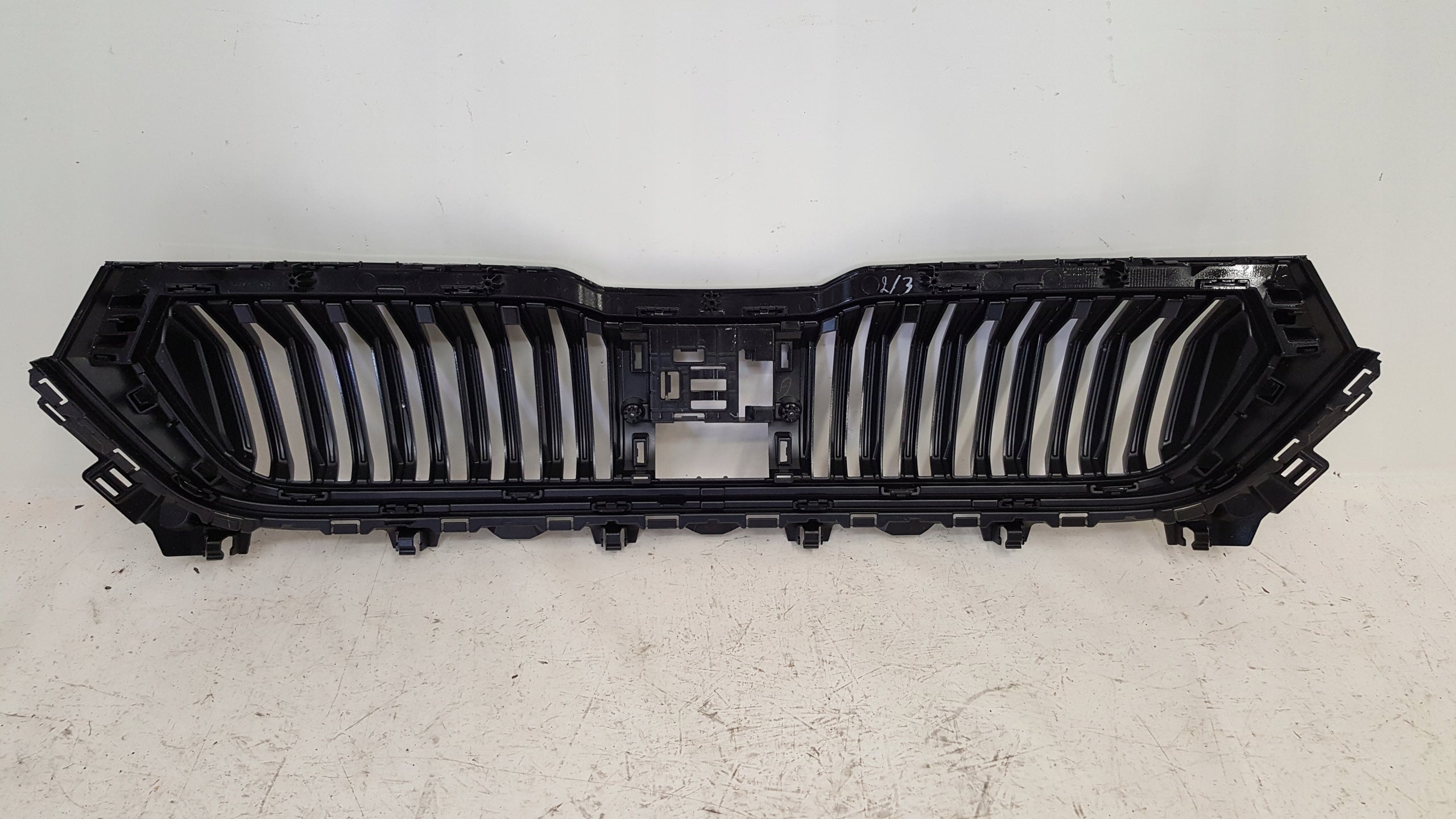 Kühlergrill Skoda KODIAQ FRONTGRILL 565853653j Kühlergitter