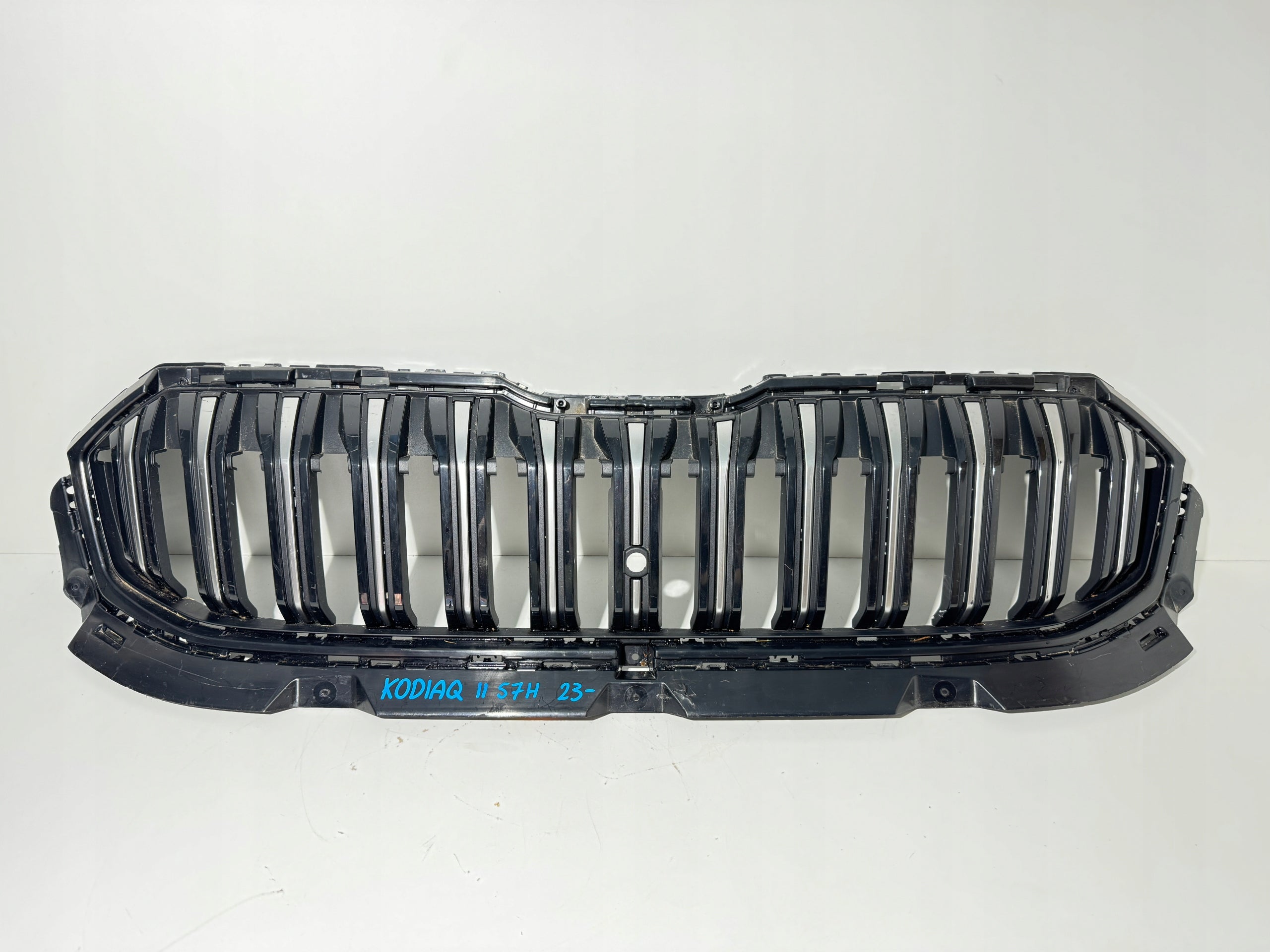 Kühlergrill Skoda KODIAQ II FRONTGRILL 57H853653BK Kühlergitter