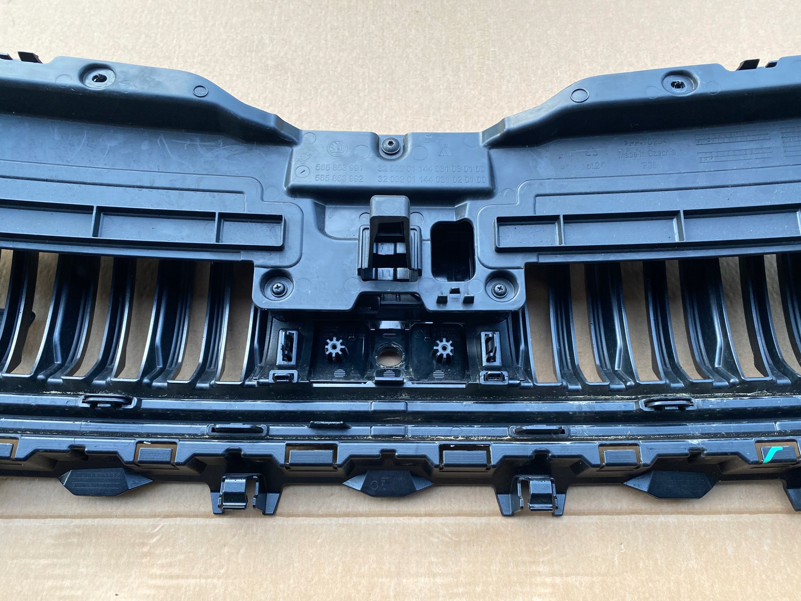 Kühlergrill Skoda KODIAQ FRONTGRILL 585853991 Kühlergitter