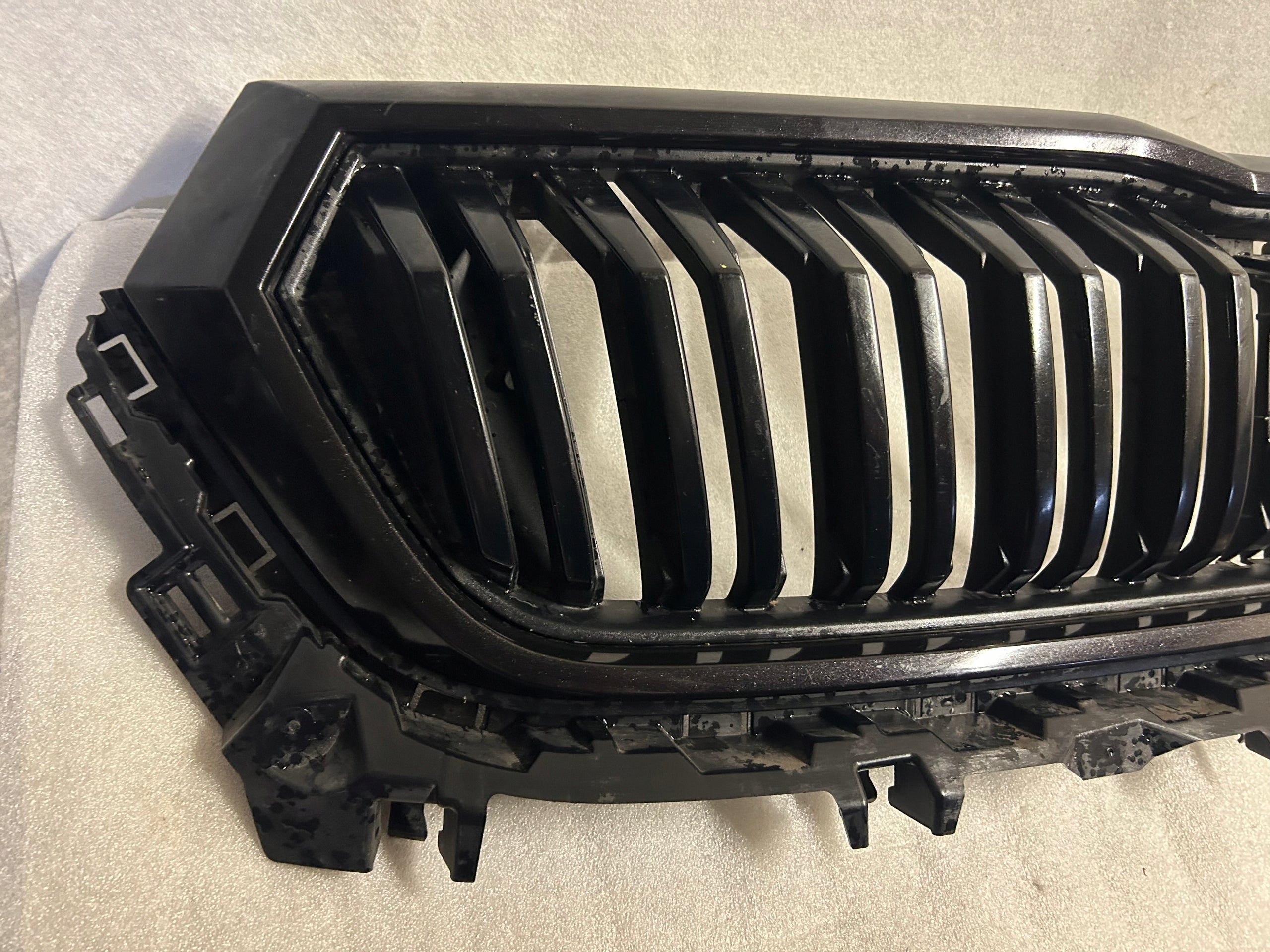 Kühlergrill Skoda KODIAQ FRONTGRILL 565853653G5 Kühlergitter