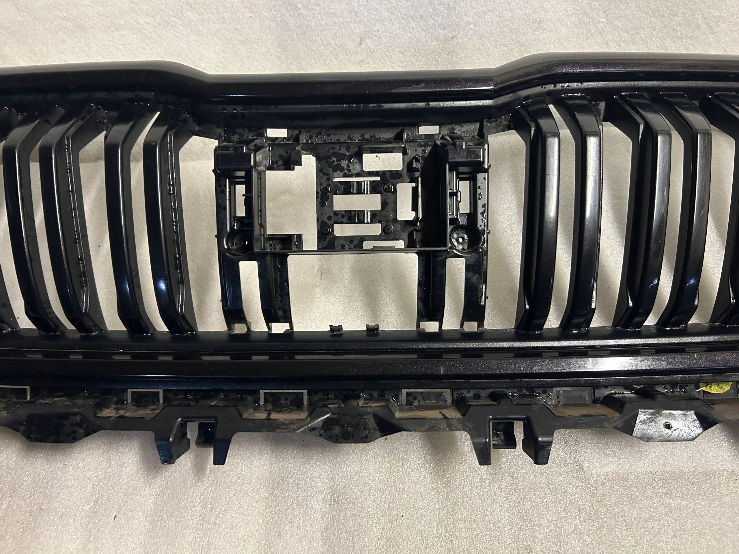 Kühlergrill Skoda KODIAQ FRONTGRILL 565853653G5 Kühlergitter