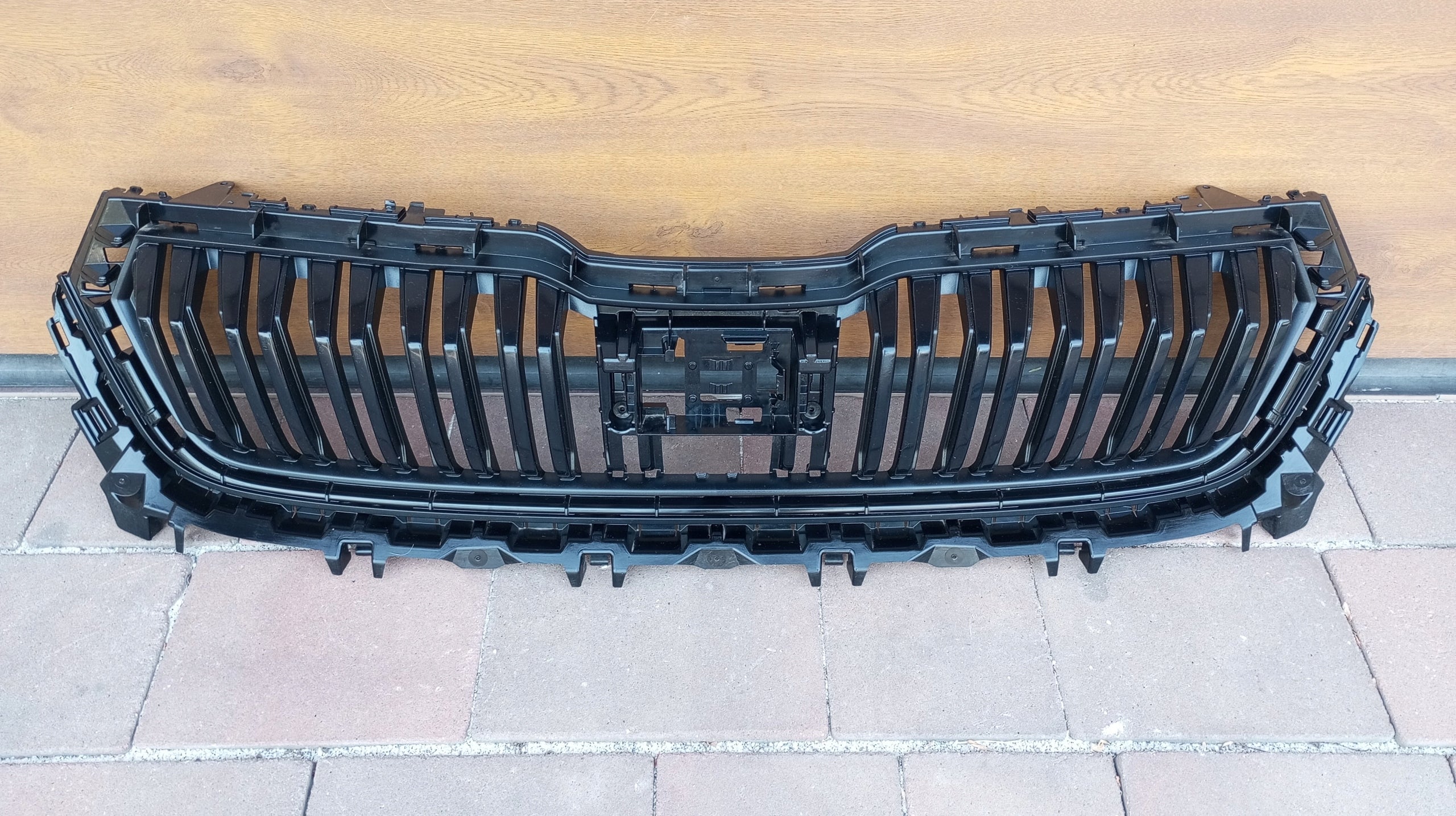  Kühlergrill Skoda KODIAQ FRONTGRILL 565853653C Kühlergitter product image