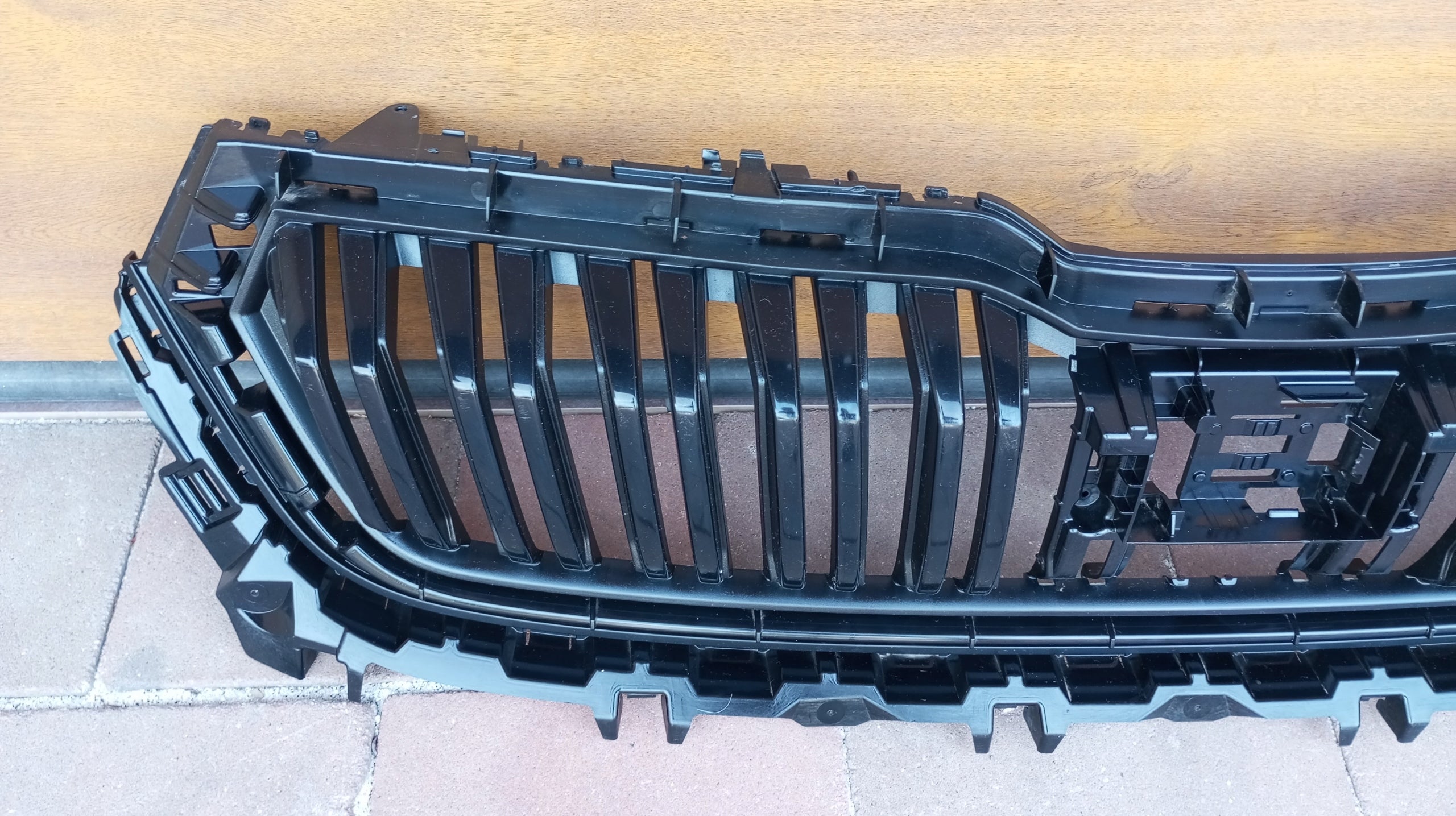 Kühlergrill Skoda KODIAQ FRONTGRILL 565853653C Kühlergitter