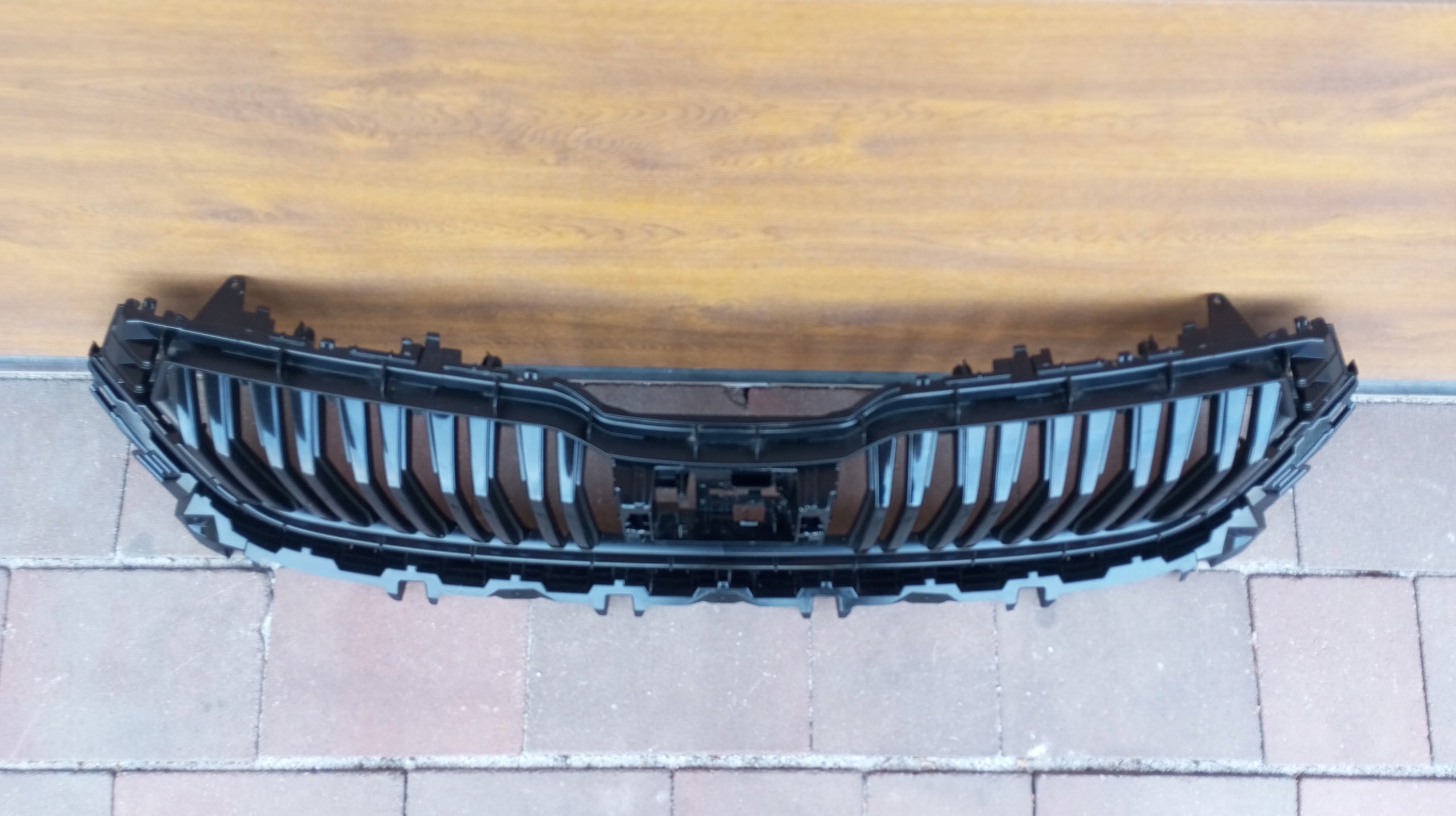 Kühlergrill Skoda KODIAQ FRONTGRILL 565853653C Kühlergitter